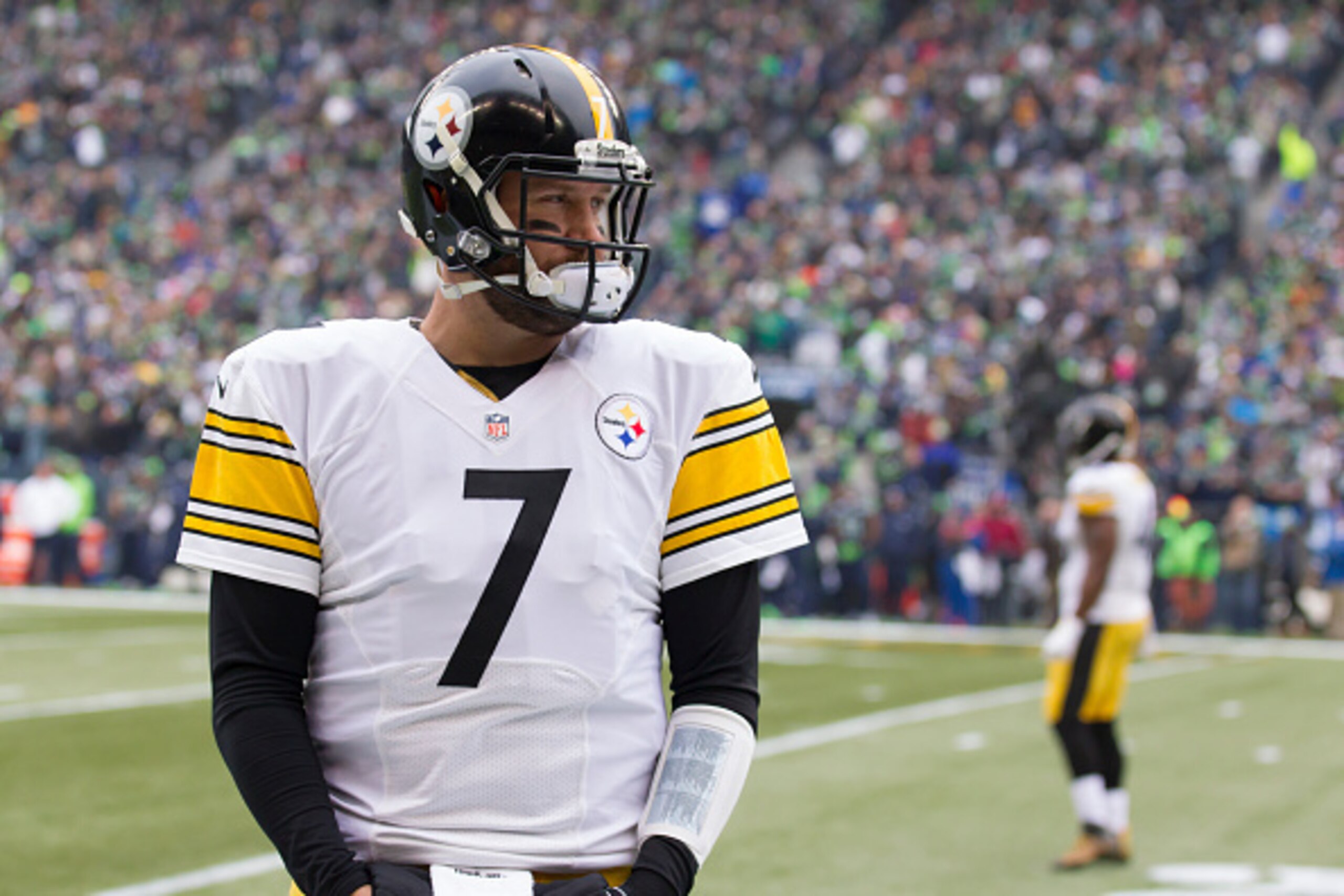 SEATTLE, WA - NOVEMBER 29: Quarterback Ben Roethlisberger #7 stands on the sidelines before a football game against the Seattle Seahawks at CenturyLink Field on November 29, 2015 in Seattle, Washington. The Seahawks won the game 39-30. (Photo by Stephen B