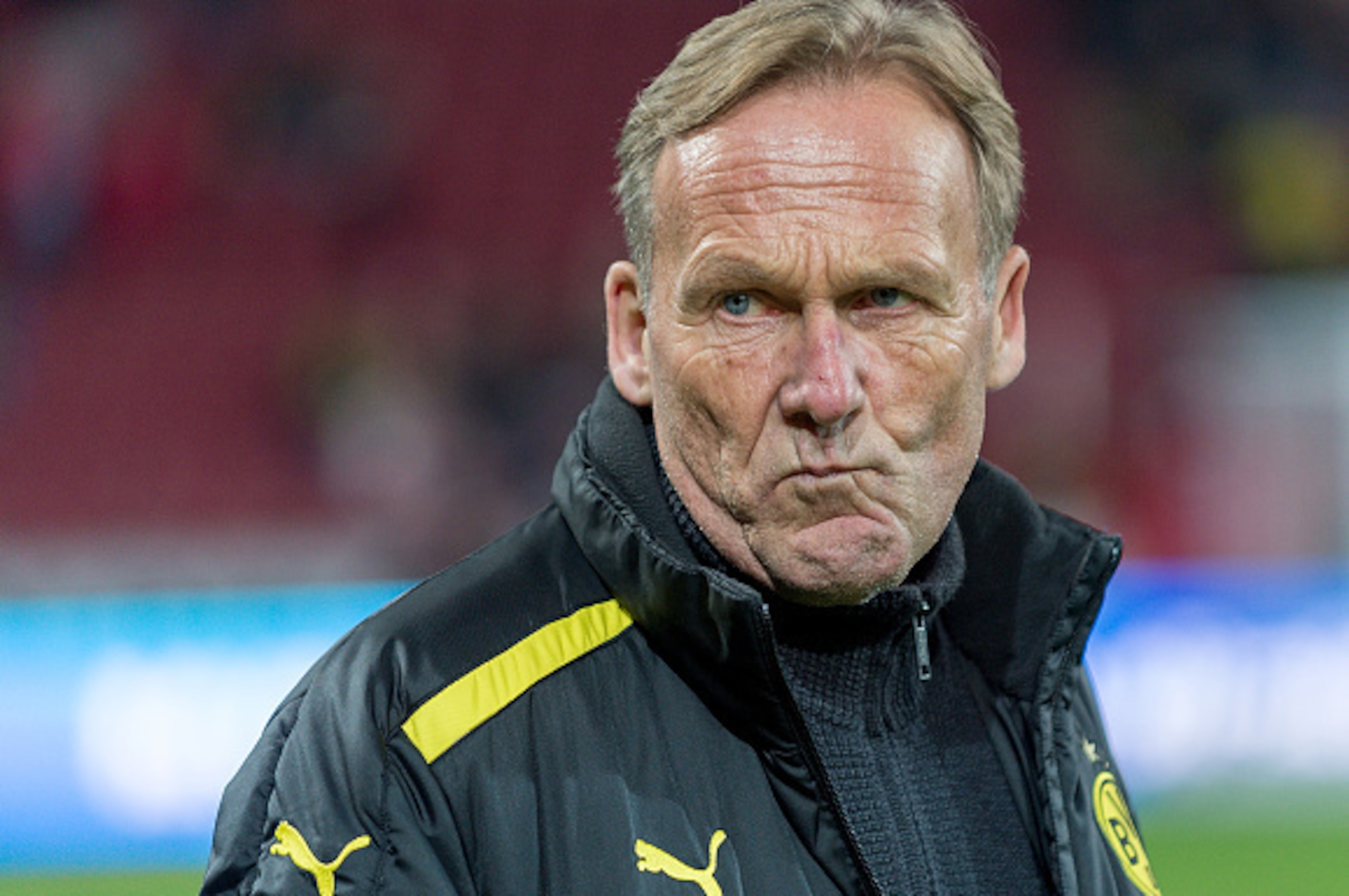 MAINZ, GERMANY - OCTOBER 16: Borussia Dortmund Manager Watzke prior to the game at Coface Arena on October 16, 2015 in Mainz, Germany.  (Photo by Oliver Kremer at Pixolli Studios/Getty Images)