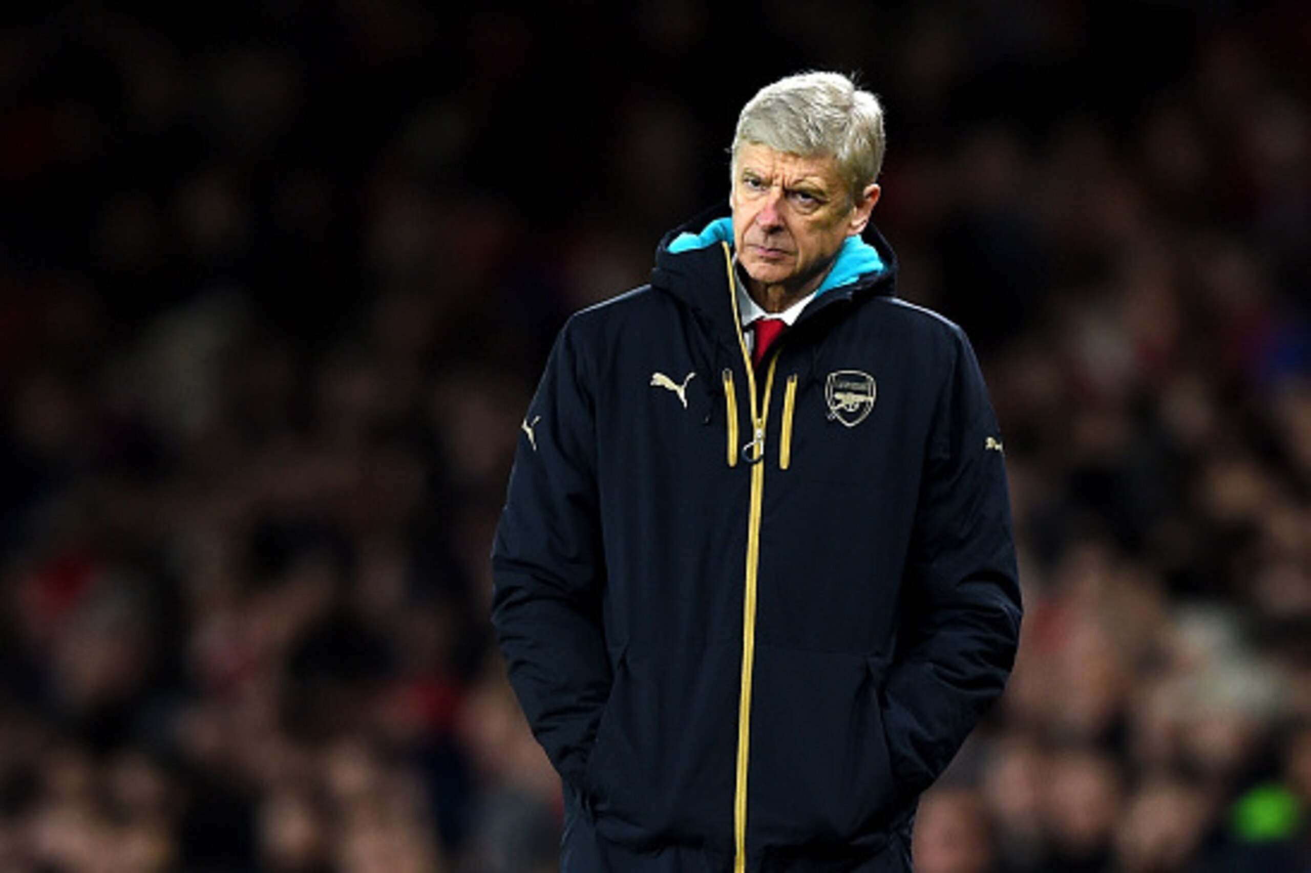LONDON, ENGLAND - NOVEMBER 24:  Arsene Wenger, Manager of Arsenal looks on during the UEFA Champions League match between Arsenal FC and GNK Dinamo Zagreb at Emirates Stadium on November 24, 2015 in London, United Kingdom.  (Photo by Shaun Botterill/Getty
