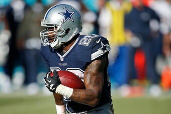 MIAMI GARDENS, FL - NOVEMBER 22: Darren McFadden #20 of the Dallas Cowboys runs with the ball against the Miami Dolphins during the game at Sun Life Stadium on November 22, 2015 in Miami Gardens, Florida. Dallas defeated Miami 24-14. (Photo by Joe Robbins