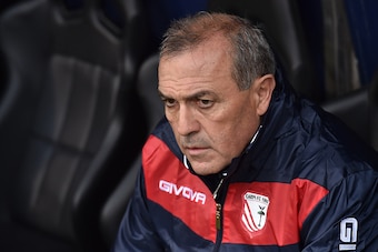 GENOA, ITALY - NOVEMBER 29:  Carpi FC head coach Fabrizio Castori looks on during the Serie A match between Genoa CFC and Carpi FC at Stadio Luigi Ferraris on November 29, 2015 in Genoa, Italy.  (Photo by Valerio Pennicino/Getty Images)