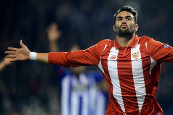 Sevilla's midfielder Iborra celebrates after scoring a goal during the Spanish league football match RC Deportivo de la Coruna vs Sevilla FC at the Municipal de Riazor stadium in La Coruna on December 5, 2015.   AFP PHOTO / MIGUEL RIOPA / AFP / MIGUEL RIO