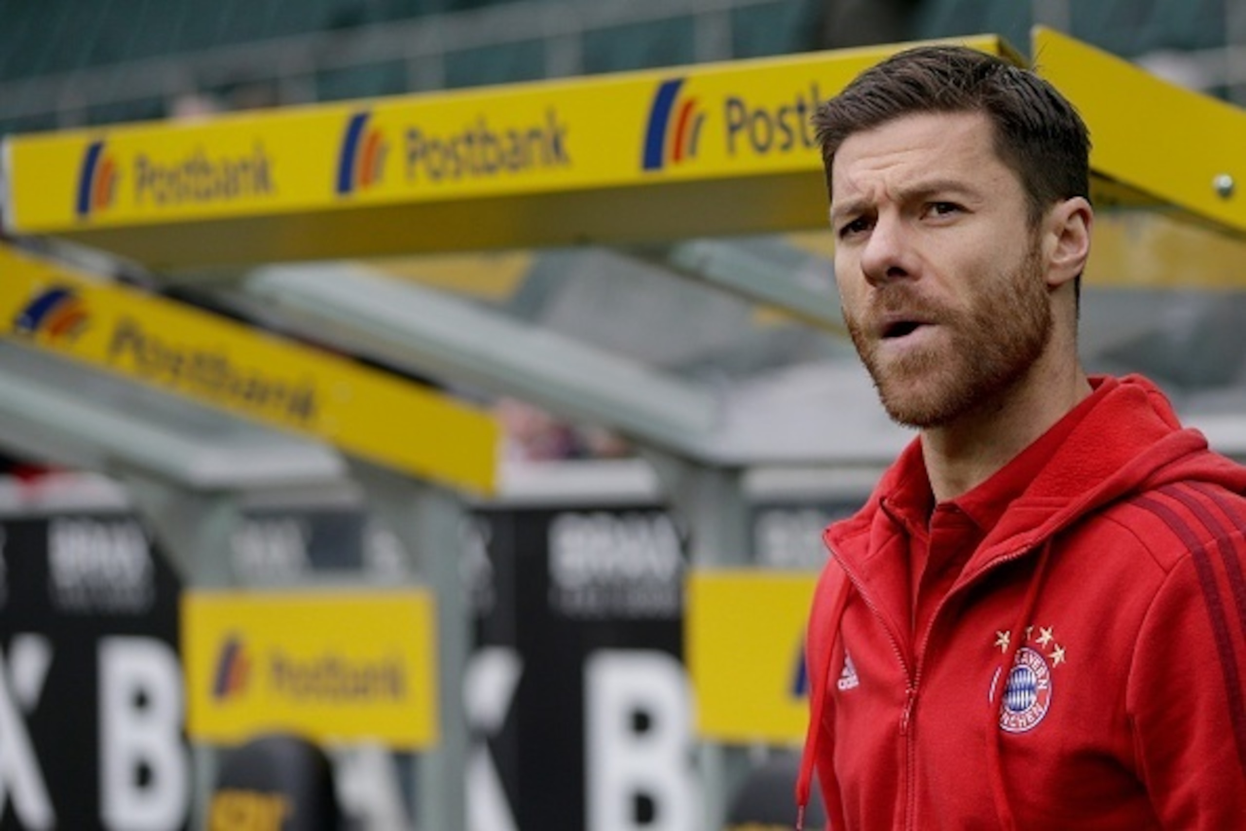Xabi Alonso of Bayern Munchen during the Bundesliga match between Borussia Mönchengladbach and Bayern München on December 5, 2015 at the Borussia-Park in Mönchengladbach, Germany.(Photo by VI Images via Getty Images)
