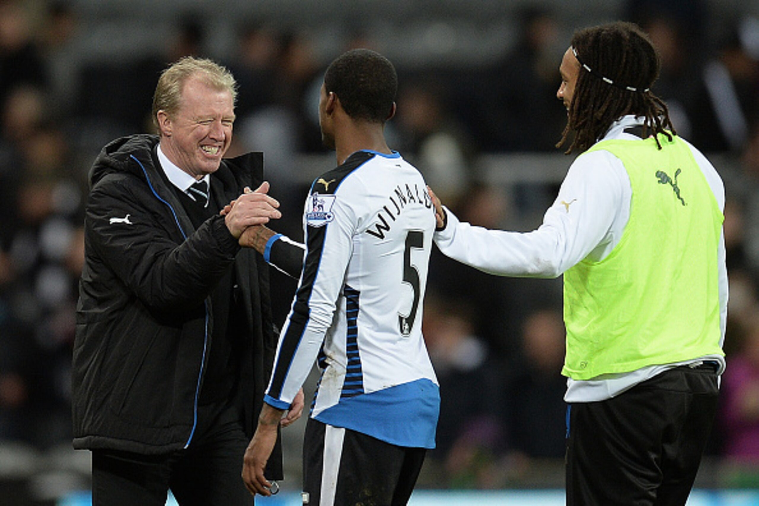 Newcastle United's English head coach Steve McClaren (L) congratulates Newcastle United's Dutch midfielder Georginio Wijnaldum (C) following the English Premier League football match between Newcastle United and Liverpool at St James' Park in Newcastle-up Newcastle United's English head coach Steve McClaren (L) congratulates Newcastle United's Dutch midfielder Georginio Wijnaldum (C) following the English Premier League football match between Newcastle United and Liverpool at St James' Park in Newcastle-up