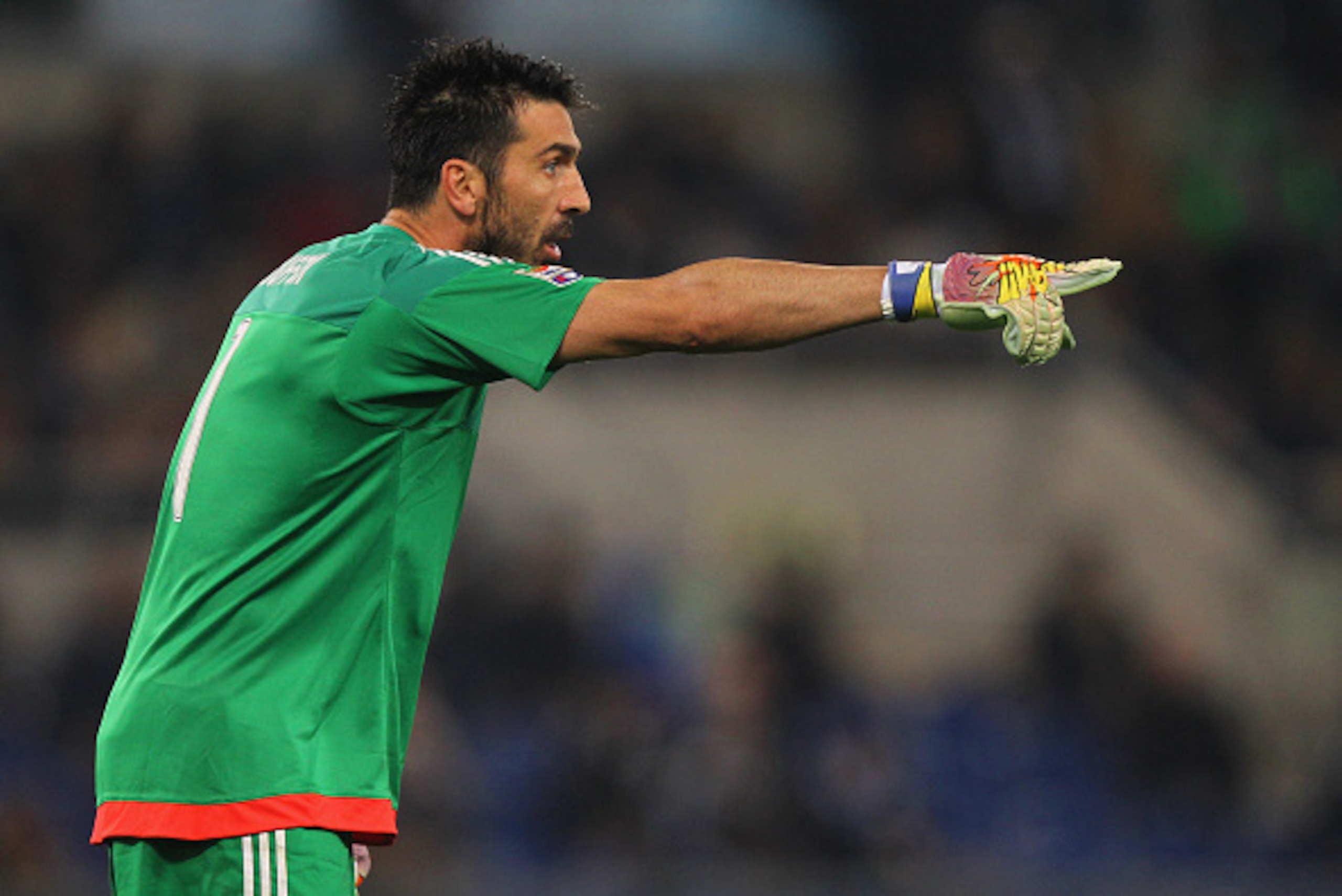 ROME, ITALY - DECEMBER 04: Juventus FC goalkeeper Gianluigi Buffon gestures during the Serie A match between SS Lazio and Juventus FC at Stadio Olimpico on December 4, 2015 in Rome, Italy. (Photo by Paolo Bruno/Getty Images) ROME, ITALY - DECEMBER 04: Juventus FC goalkeeper Gianluigi Buffon gestures during the Serie A match between SS Lazio and Juventus FC at Stadio Olimpico on December 4, 2015 in Rome, Italy. (Photo by Paolo Bruno/Getty Images)