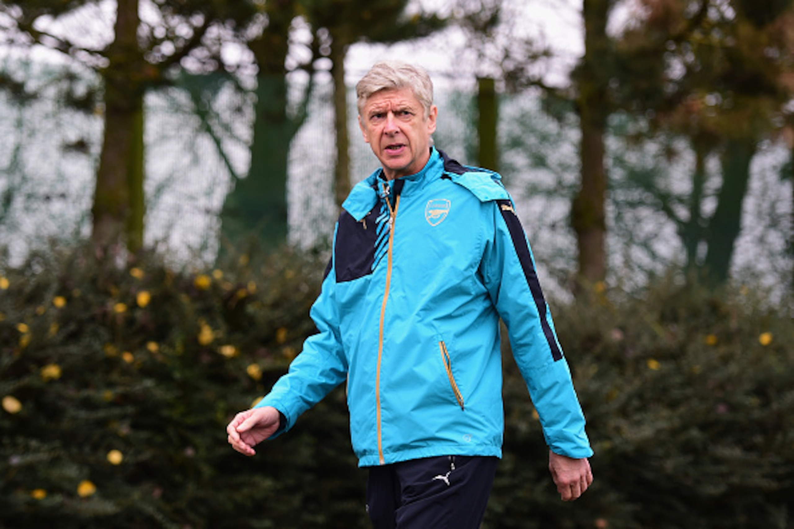 ST ALBANS, ENGLAND - DECEMBER 08:  Arsene Wenger, manager of Arsenal looks on during an Arsenal training session ahead of the UEFA Champions League match against Olympiacos at London Colney on December 8, 2015 in St Albans, England.  (Photo by Dan Mullan/