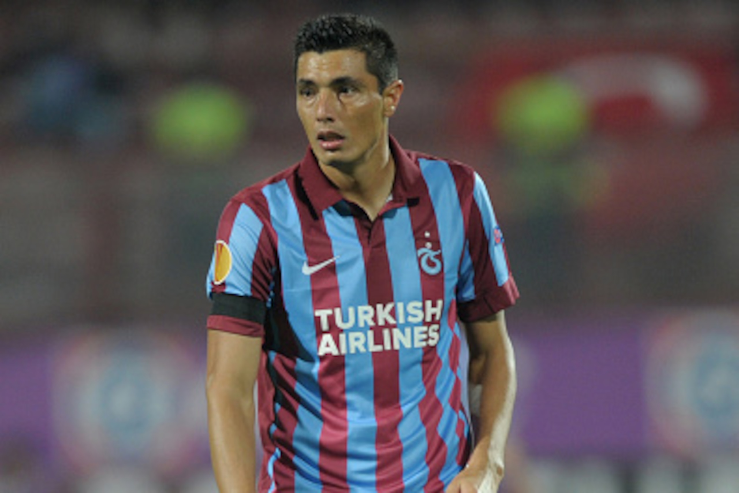 TRABZON,TURKEY - OCTOBER 2: Oscar Cardozo of Trabzonspor AS in action during the UEFA Europa League Group L match between Trabzonspor AS and Legia Warszawa at the Hüseyin Avni Aker Stadium on October 2, 2014 in Trabzon,Turkey. (Photo by EuroFootball/Getty TRABZON,TURKEY - OCTOBER 2: Oscar Cardozo of Trabzonspor AS in action during the UEFA Europa League Group L match between Trabzonspor AS and Legia Warszawa at the Hüseyin Avni Aker Stadium on October 2, 2014 in Trabzon,Turkey. (Photo by EuroFootball/Getty