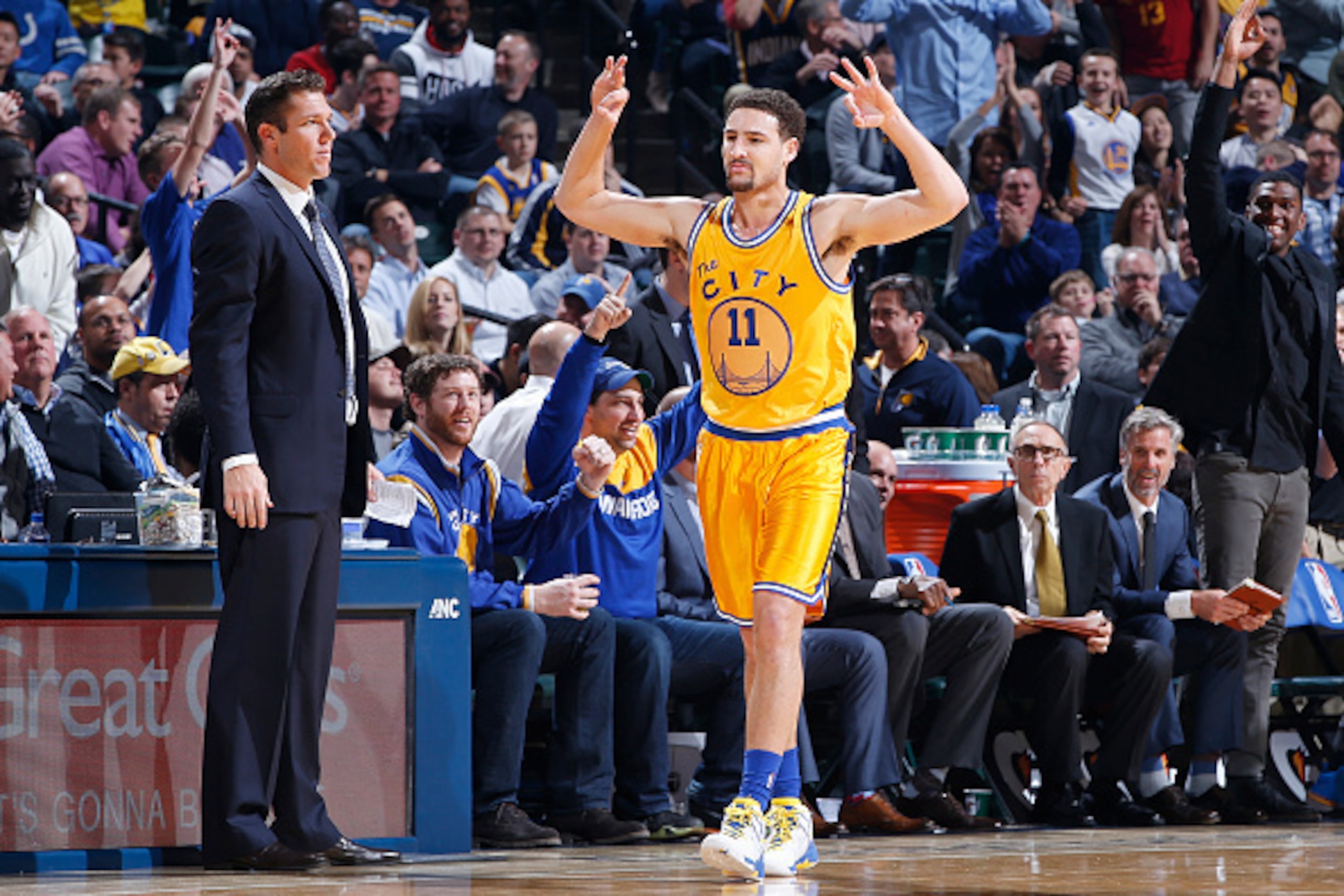 INDIANAPOLIS, IN - DECEMBER 8: Klay Thompson #11 of the Golden State Warriors reacts after making a three-point basket against the Indiana Pacers in the first half of the game at Bankers Life Fieldhouse on December 8, 2015 in Indianapolis, Indiana. NOTE T