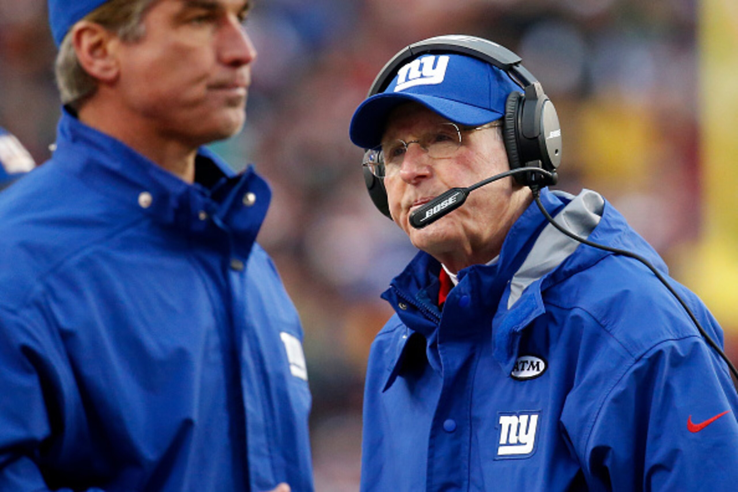 LANDOVER, MD - NOVEMBER 29: Head coach Tom Coughlin of the New York Giants looks on against the Washington Redskins in the third quarter at FedExField on November 29, 2015 in Landover, Maryland. (Photo by Rob Carr/Getty Images)