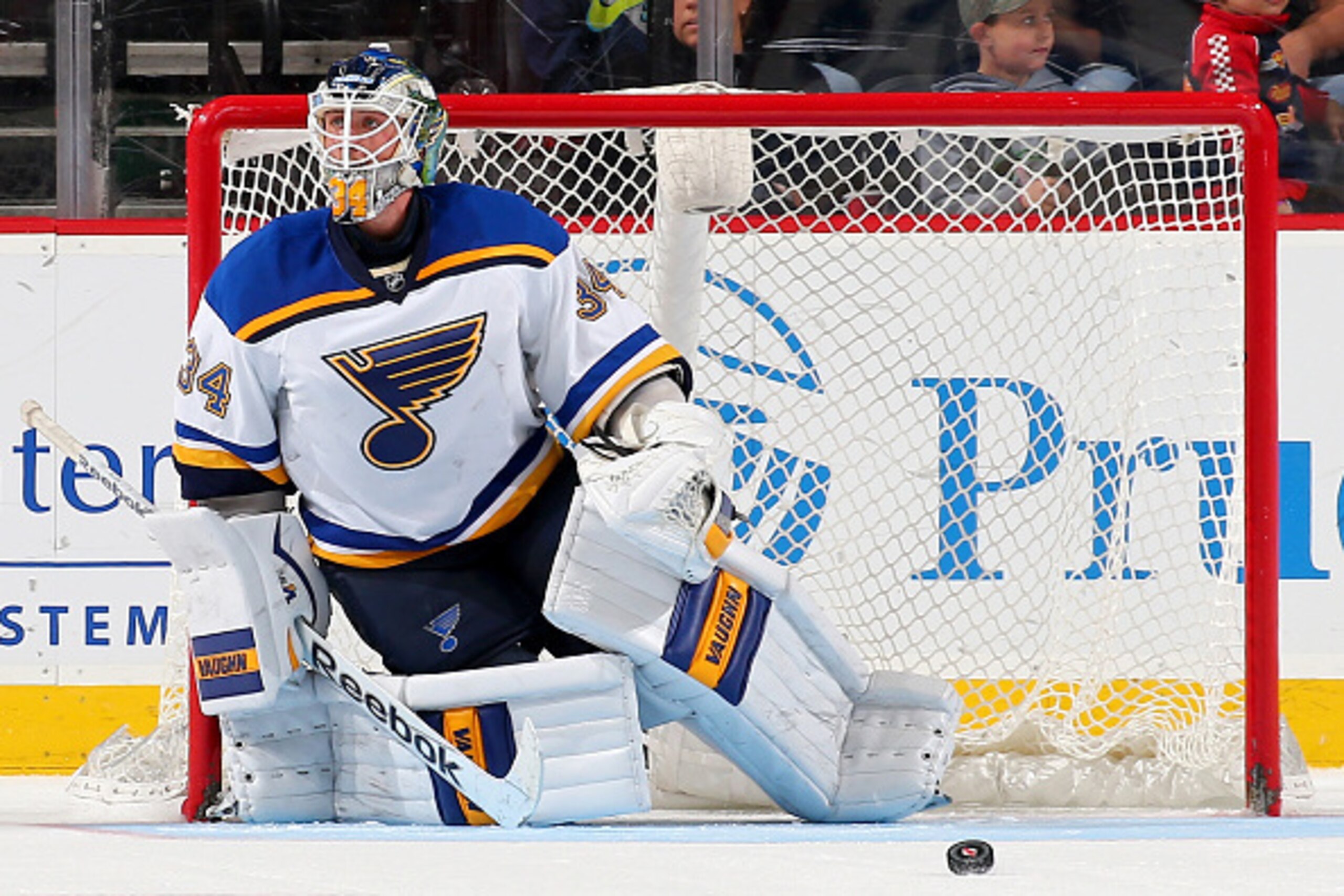 NEWARK, NJ - NOVEMBER 10:  Jake Allen #34 of the St. Louis Blues stops a shot in the third period against the New Jersey Devils on November 10, 2015 at the Prudential Center in Newark, New Jersey.The St. Louis Blues defeated the New Jersey Devils 2-0.  (P