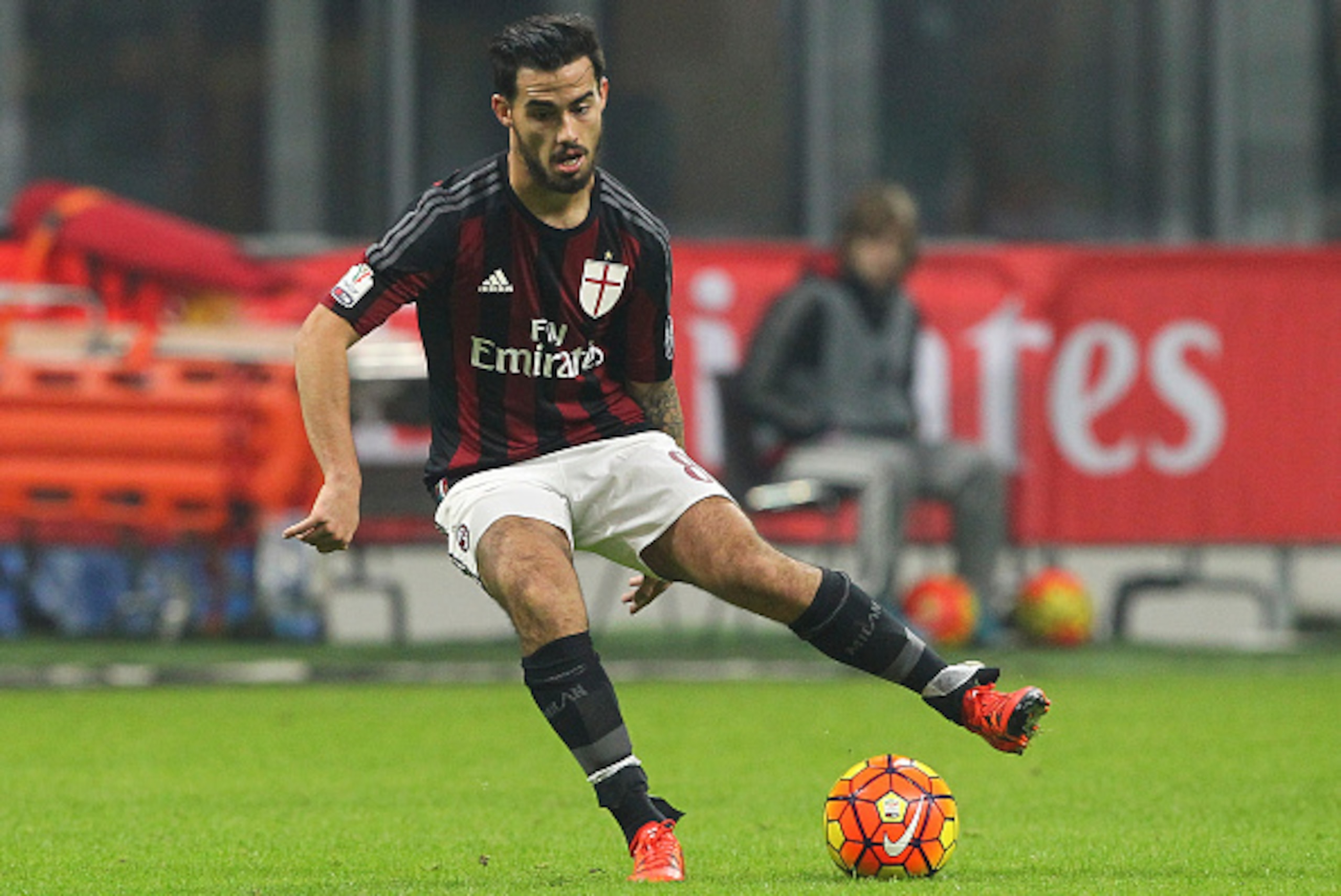 MILAN, ITALY - DECEMBER 01:  Jesus Joaquin Fernandez Saenz Suso of AC Milan in action during the TIM Cup match between AC Milan and FC Crotone at Stadio Giuseppe Meazza on December 1, 2015 in Milan, Italy.  (Photo by Marco Luzzani/Getty Images)