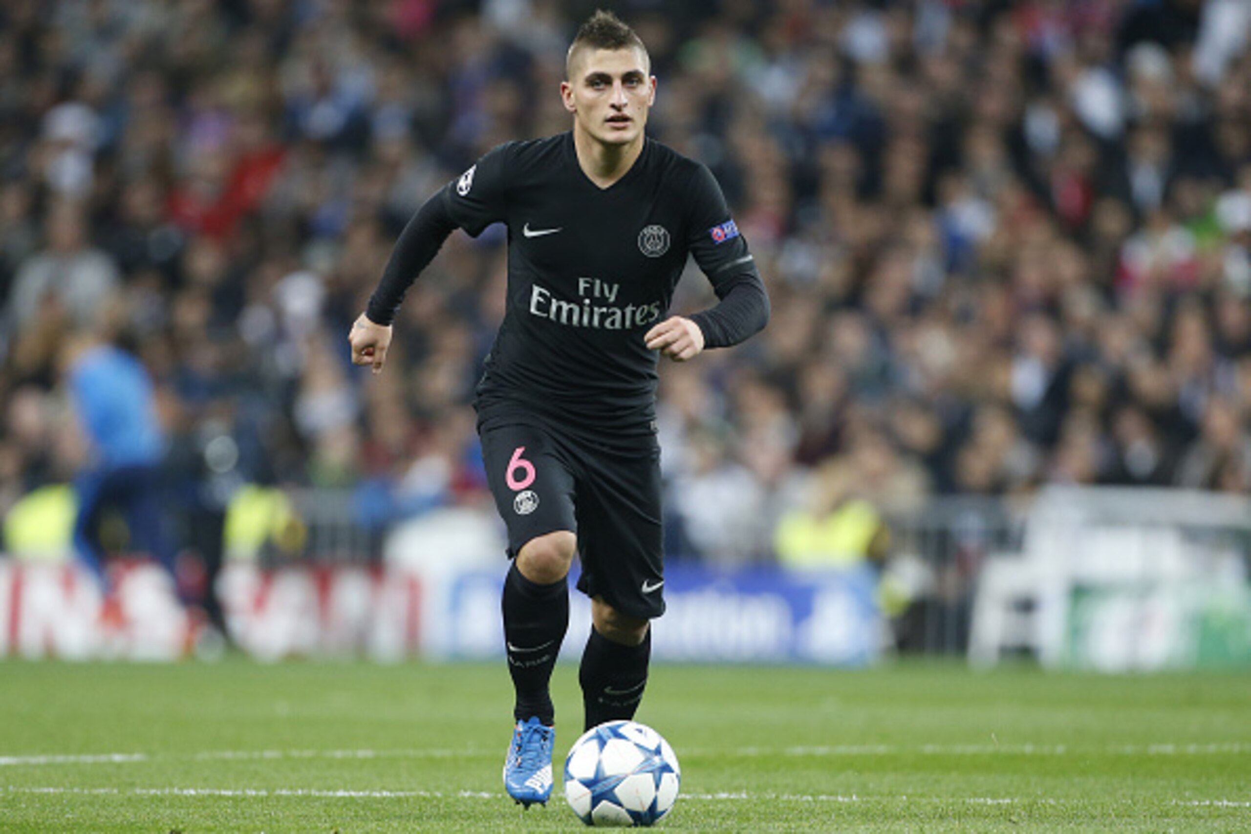 MADRID, SPAIN - NOVEMBER 3: Marco Verratti of PSG in action during the UEFA Champions League match between Real Madrid and Paris Saint-Germain (PSG) at Santiago Bernabeu stadium on November 3, 2015 in Madrid, Spain. (Photo by Jean Catuffe/Getty Images)