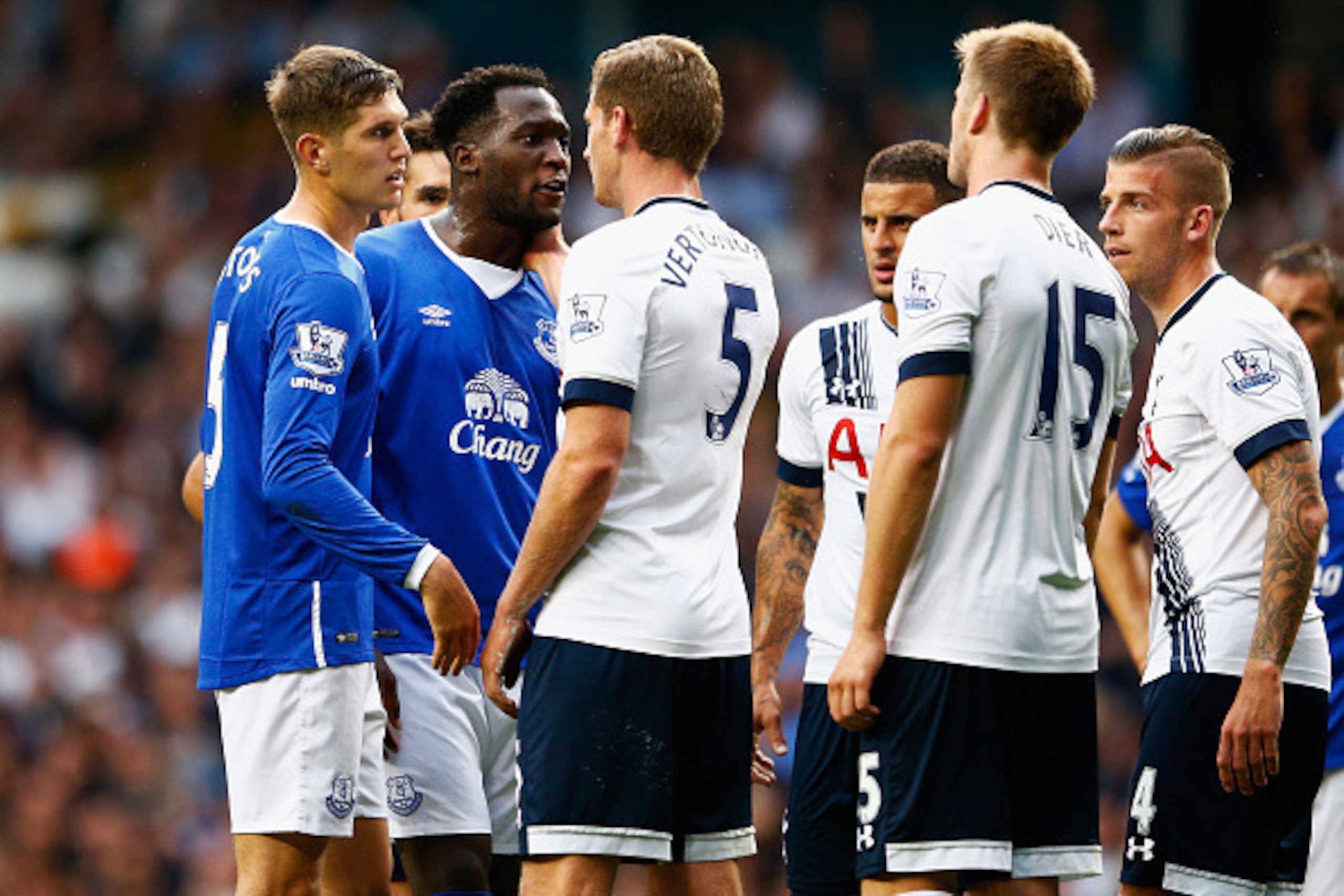 LONDON, ENGLAND - AUGUST 29: John Stones (1st L) and Romelu Lukaku (2nd L) of Everton face off with Jan Vertonghen (3rd L), Eric Dier (2nd R) and Toby Alderweireld (1st R) of Tottenham Hotspur during the Barclays Premier League match between Tottenham Ho LONDON, ENGLAND - AUGUST 29: John Stones (1st L) and Romelu Lukaku (2nd L) of Everton face off with Jan Vertonghen (3rd L), Eric Dier (2nd R) and Toby Alderweireld (1st R) of Tottenham Hotspur during the Barclays Premier League match between Tottenham Ho