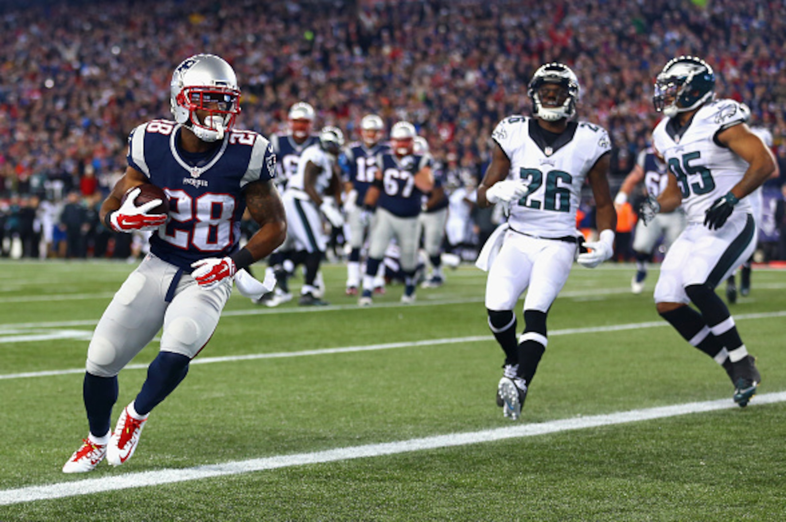 FOXBORO, MA - DECEMBER 06: James White #28 of the New England Patriots runs after catching a touchdown pass during the second quarter against the Philadelphia Eagles at Gillette Stadium on December 6, 2015 in Foxboro, Massachusetts. (Photo by Maddie Mey FOXBORO, MA - DECEMBER 06: James White #28 of the New England Patriots runs after catching a touchdown pass during the second quarter against the Philadelphia Eagles at Gillette Stadium on December 6, 2015 in Foxboro, Massachusetts. (Photo by Maddie Mey