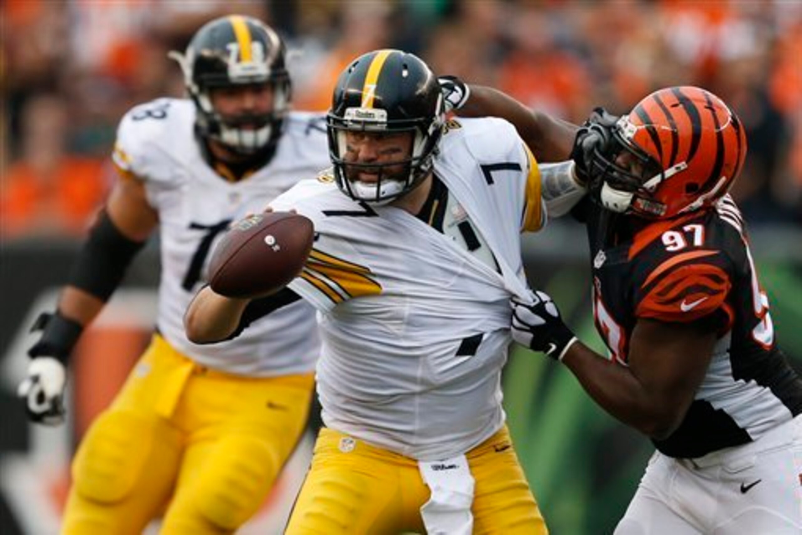 Pittsburgh's defense has taken on Ben Roethlisberger's rough-and-tumble mindset.
