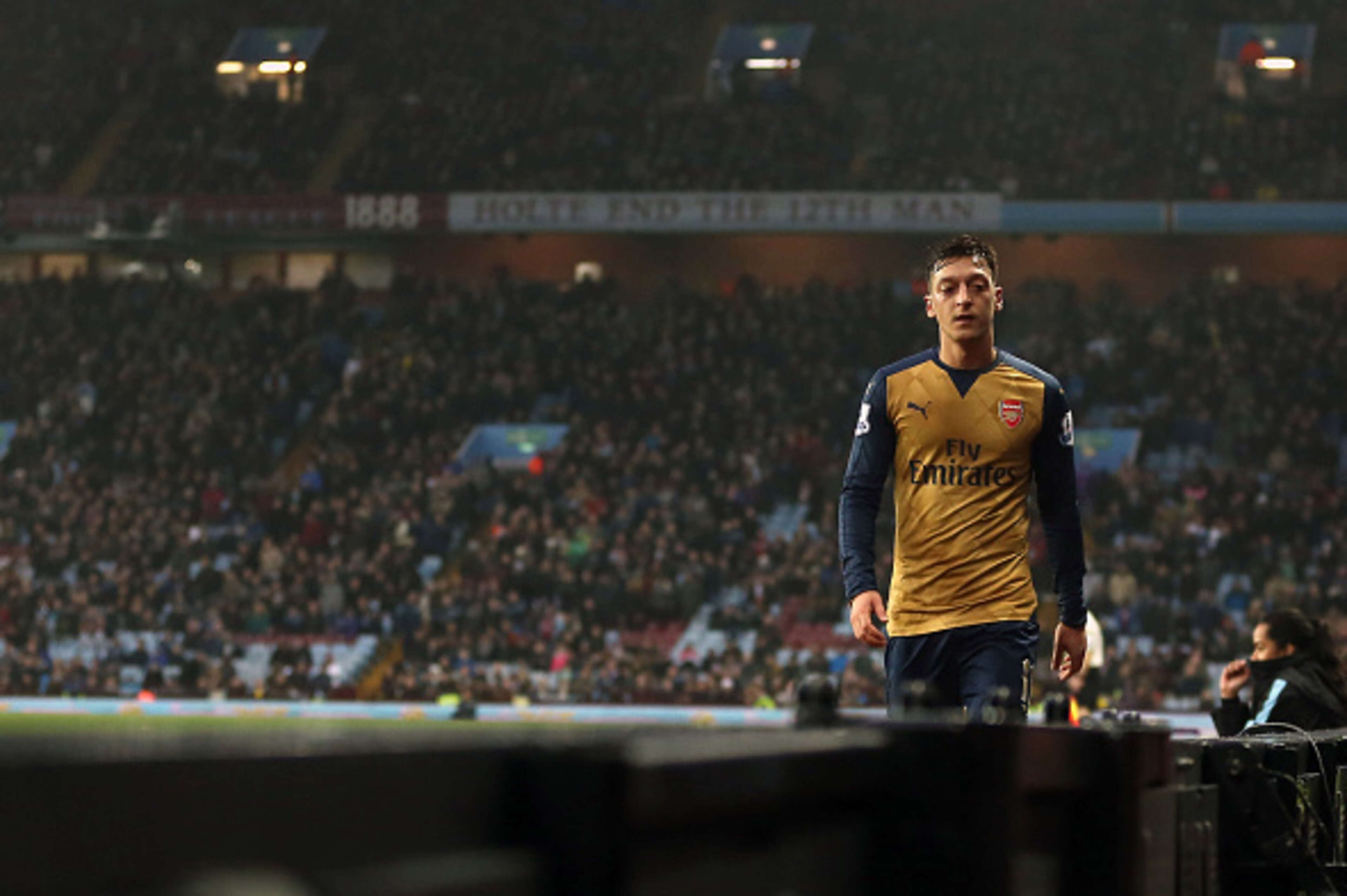 BIRMINGHAM, ENGLAND - DECEMBER 13:  Mesut Ozil of Arsenal leaves the pitch after being substituted during the Barclays Premier League match between Aston Villa and Arsenal at Villa Park on December 13, 2015 in Birmingham, England.  (Photo by James Baylis 