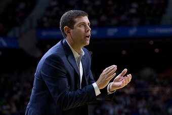 MADRID, SPAIN - OCTOBER 08:  Head coach Brad Stevens of Boston Celtics claps their team during the friendlies of the NBA Global Games 2015 basketball match between Real Madrid and Boston Celtics at Barclaycard Center on October 8, 2015 in Madrid, Spain.  
