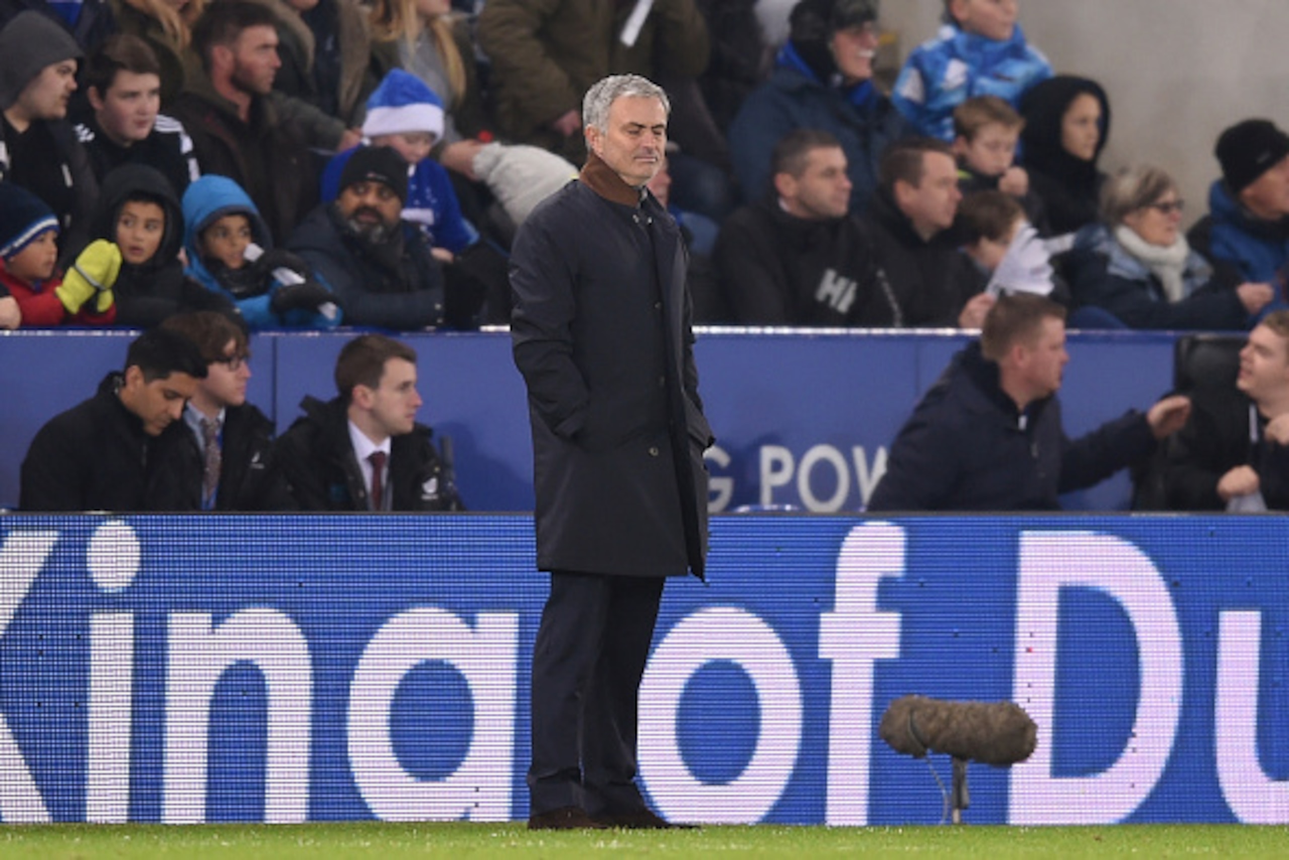 LEICESTER, ENGLAND - DECEMBER 14:  Jose Mourinho the manager of Chelsea reacts during the Barclays Premier League match between Leicester City and Chelsea at the King Power Stadium on December14, 2015 in Leicester, United Kingdom.  (Photo by Michael Regan