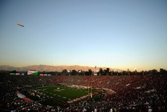 PASADENA, CA - JANUARY 01:  A general view of the 100th Rose Bowl Game presented by Vizio between the Stanford Cardinal and the Michigan State Spartans at the Rose Bowl on January 1, 2014 in Pasadena, California.  (Photo by Jonathan Moore/Getty Images)