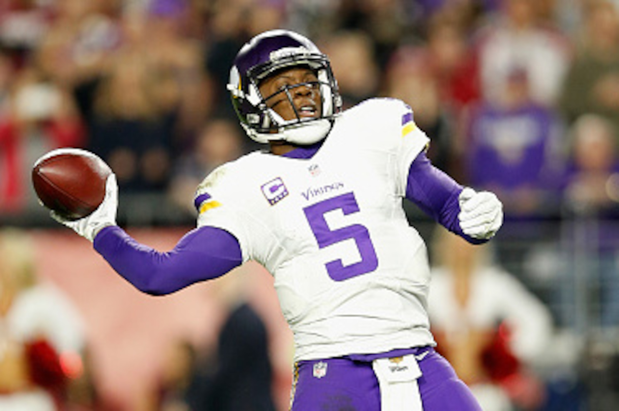 GLENDALE, AZ - DECEMBER 10: Quarterback Teddy Bridgewater #5 of the Minnesota Vikings throws a pass during the NFL game against the Arizona Cardinals at the University of Phoenix Stadium on December 10, 2015 in Glendale, Arizona. The Cardinals defeated t GLENDALE, AZ - DECEMBER 10: Quarterback Teddy Bridgewater #5 of the Minnesota Vikings throws a pass during the NFL game against the Arizona Cardinals at the University of Phoenix Stadium on December 10, 2015 in Glendale, Arizona. The Cardinals defeated t