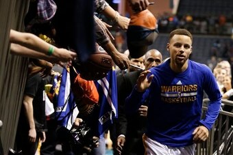 Charlotte offered a warm welcome to Curry wherever he went during his visit home.