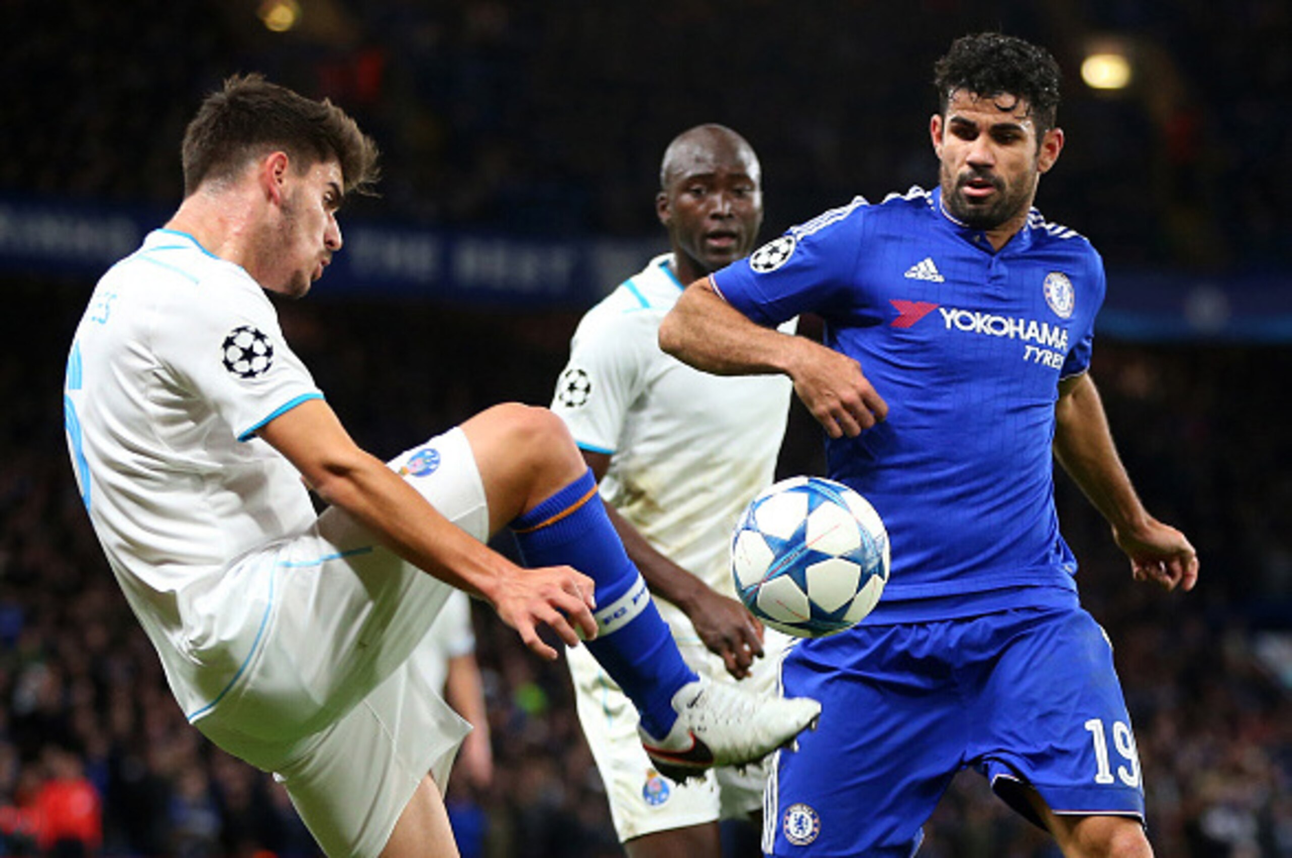LONDON, ENGLAND - DECEMBER 09:  Diego Costa of Chelsea watches as Ruben Neves of FC Porto controls the ball during the UEFA Champions League match between Chelsea and FC Porto at Stamford Bridge on December 9, 2015 in London, United Kingdom.  (Photo by Ca