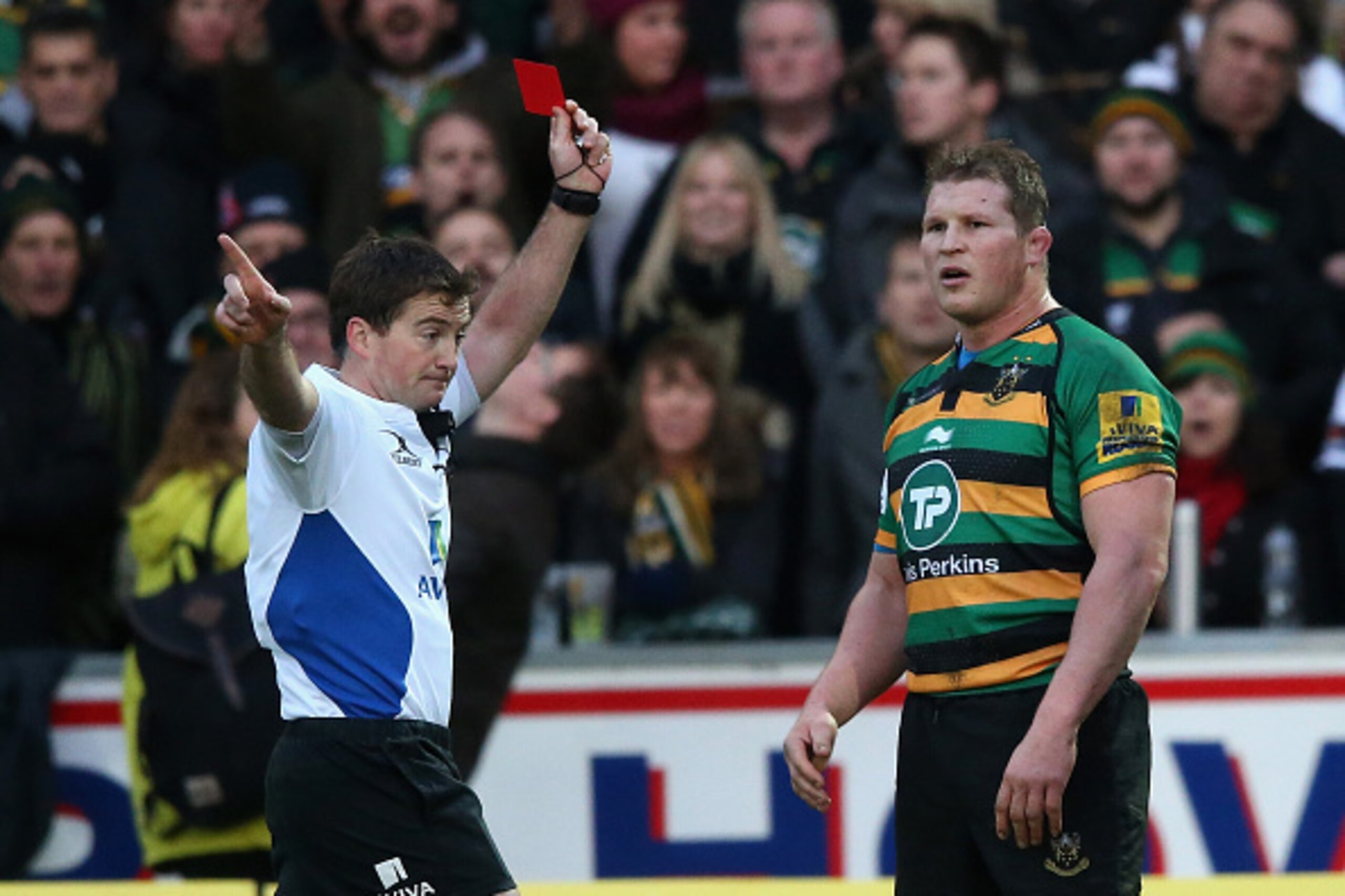 NORTHAMPTON, ENGLAND - DECEMBER 20: Northampton captain Dylan Hartley is shown the red card and sent off by referee JP Doyle during the Aviva Premiership match between Northampton Saints and Leicester Tigers at Franklin's Gardens on December 20, 2014 in NORTHAMPTON, ENGLAND - DECEMBER 20: Northampton captain Dylan Hartley is shown the red card and sent off by referee JP Doyle during the Aviva Premiership match between Northampton Saints and Leicester Tigers at Franklin's Gardens on December 20, 2014 in