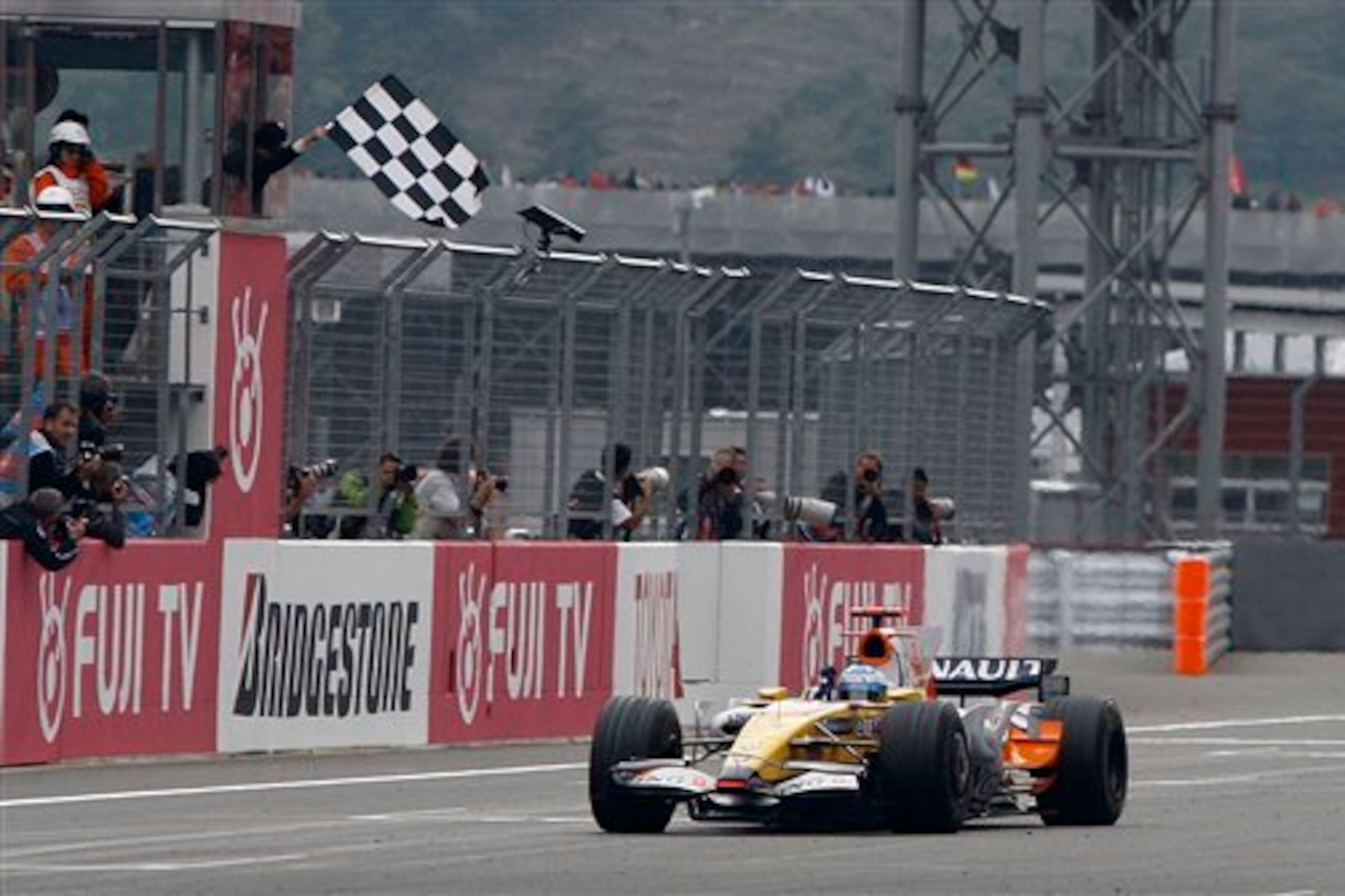 Renault last won as a full works team in 2008.