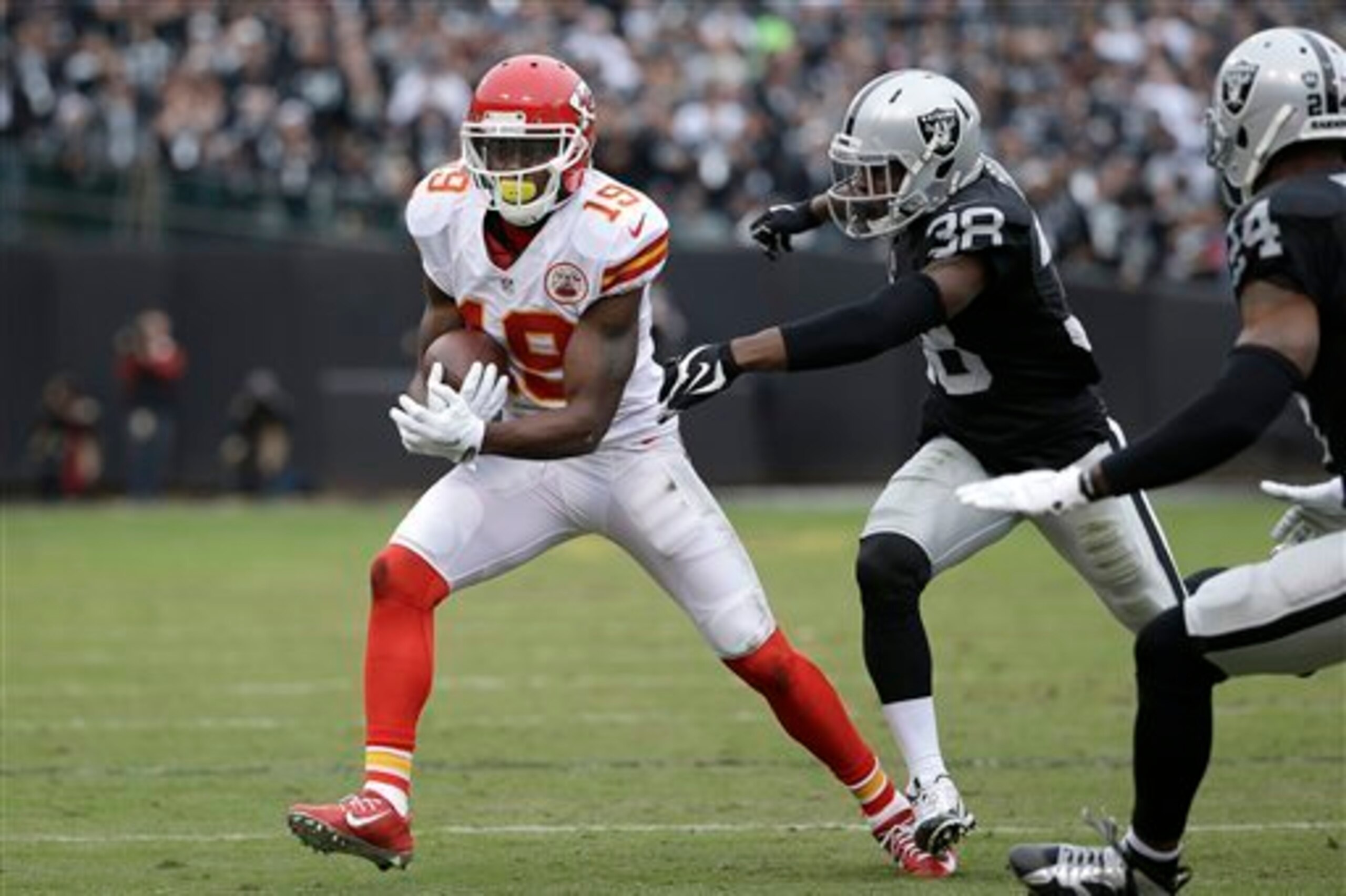 Jeremy Maclin's resurgence will continue in a strong matchup.