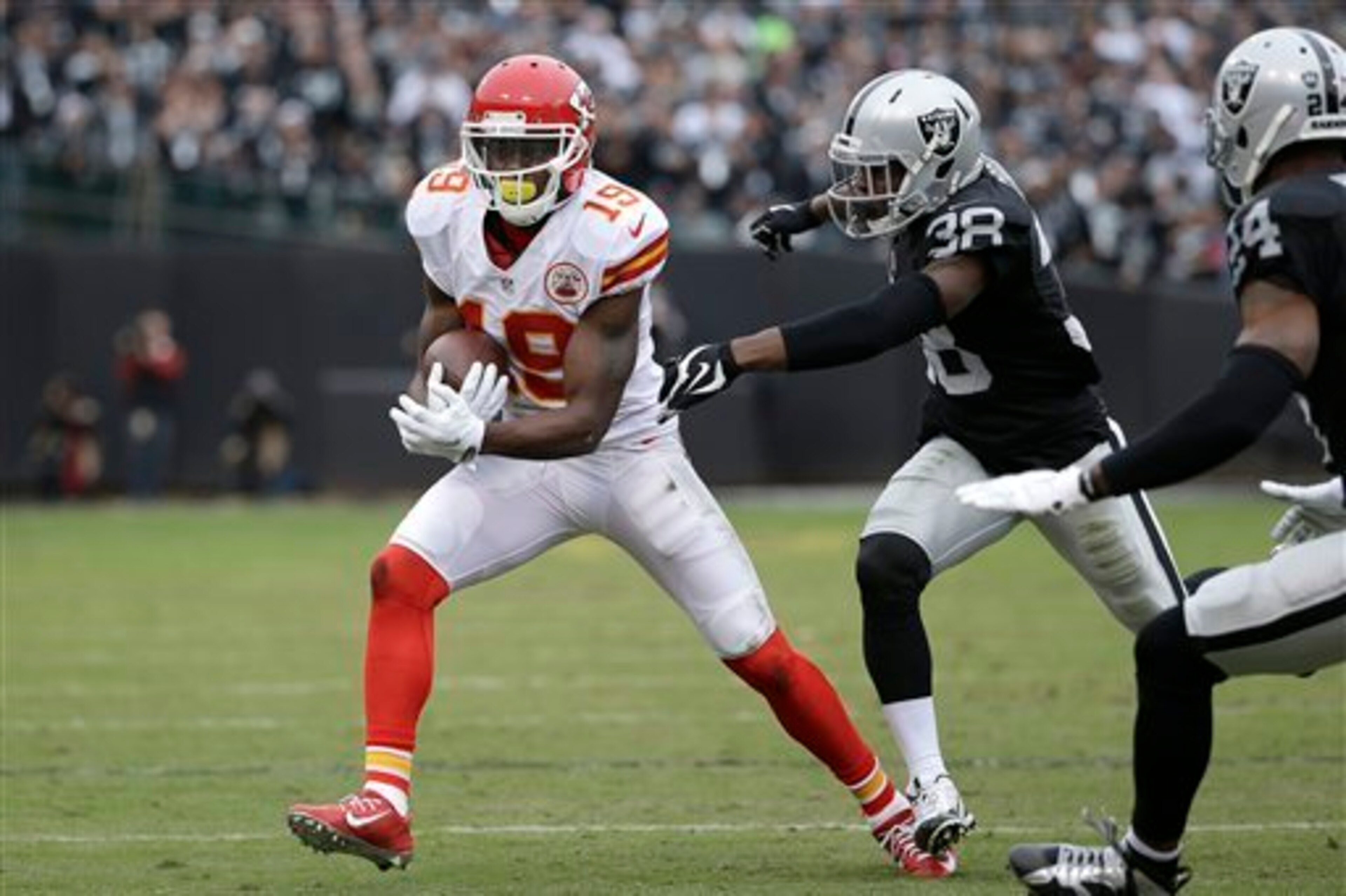 Jeremy Maclin's resurgence will continue in a strong matchup.