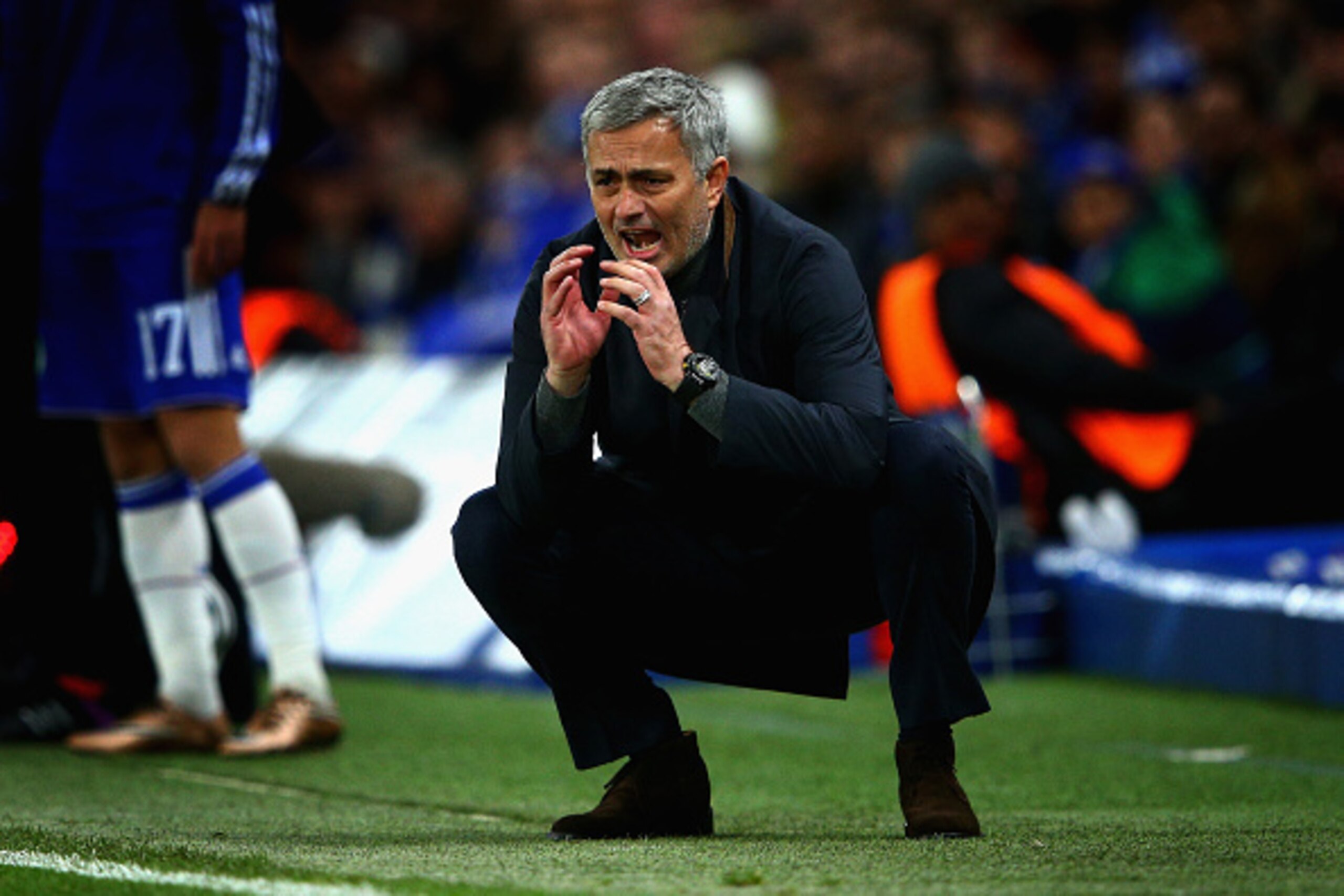 LONDON, ENGLAND - DECEMBER 09:  Jose Mourinho manager of Chelsea reacts during the UEFA Champions League Group G match between Chelsea FC and FC Porto at Stamford Bridge on December 9, 2015 in London, United Kingdom.  (Photo by Clive Mason/Getty Images)