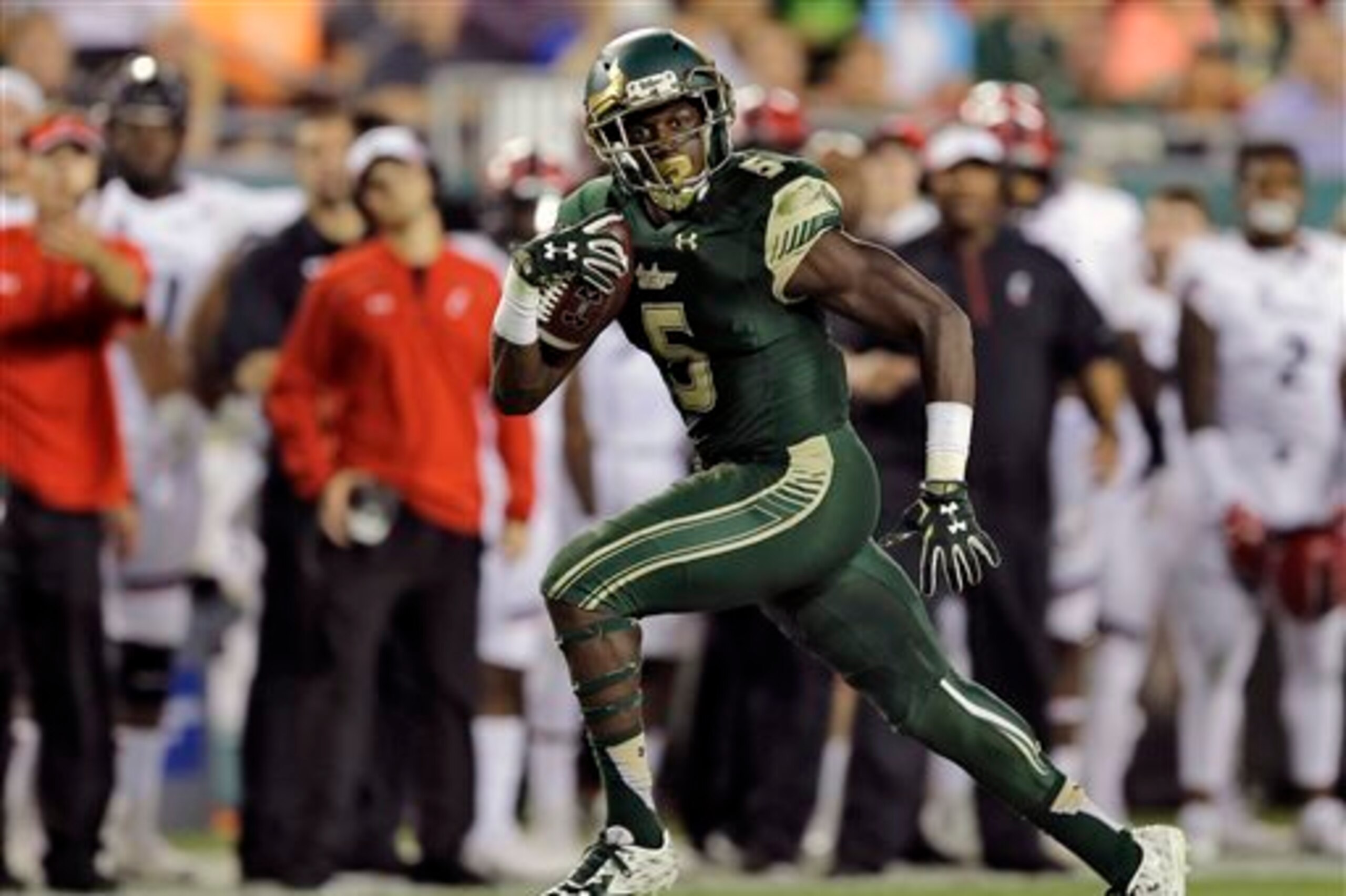 Marlon Mack paces the USF offense.
