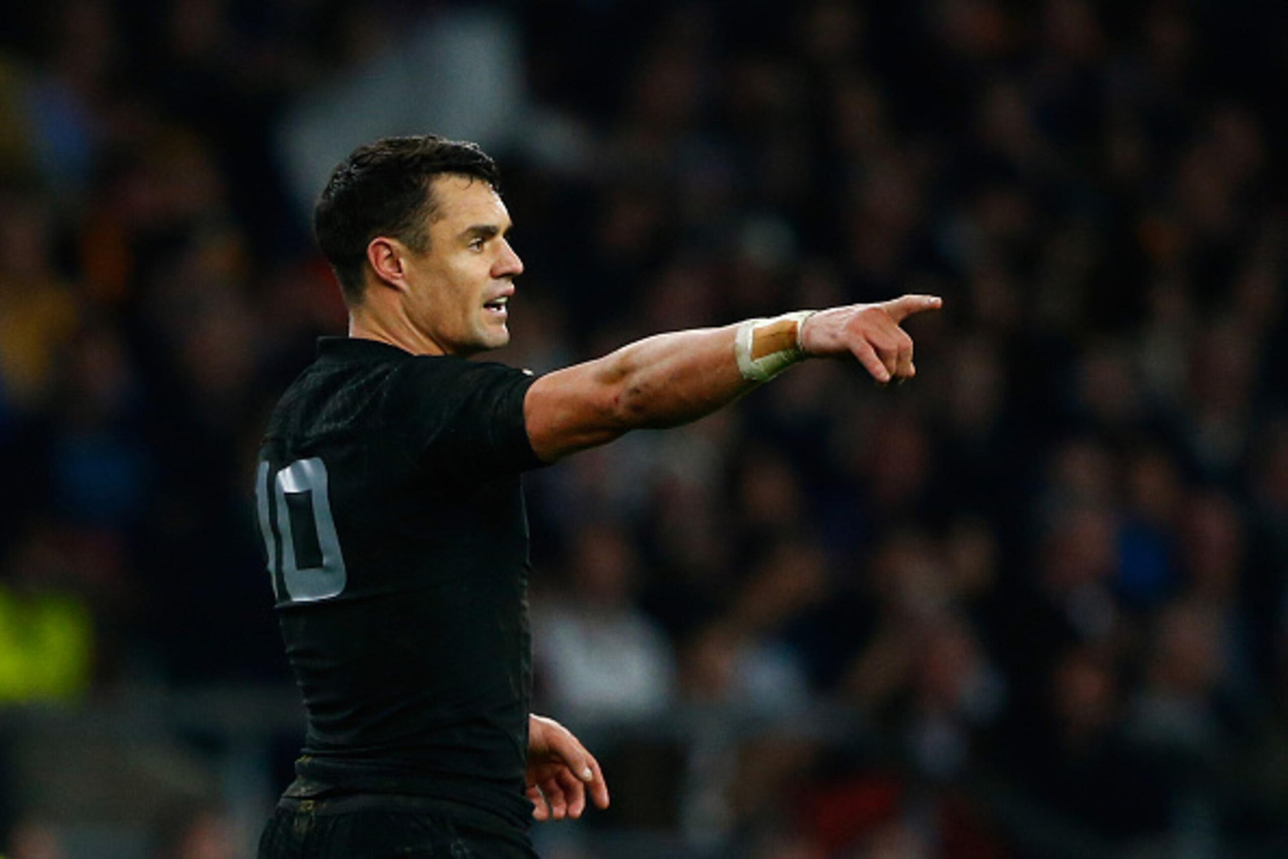 LONDON, ENGLAND - OCTOBER 31: Dan Carter of New Zealand during the 2015 Rugby World Cup Final match between New Zealand and Australia at Twickenham Stadium on October 31, 2015 in London, United Kingdom. (Photo by Stu Forster/Getty Images) LONDON, ENGLAND - OCTOBER 31: Dan Carter of New Zealand during the 2015 Rugby World Cup Final match between New Zealand and Australia at Twickenham Stadium on October 31, 2015 in London, United Kingdom. (Photo by Stu Forster/Getty Images)