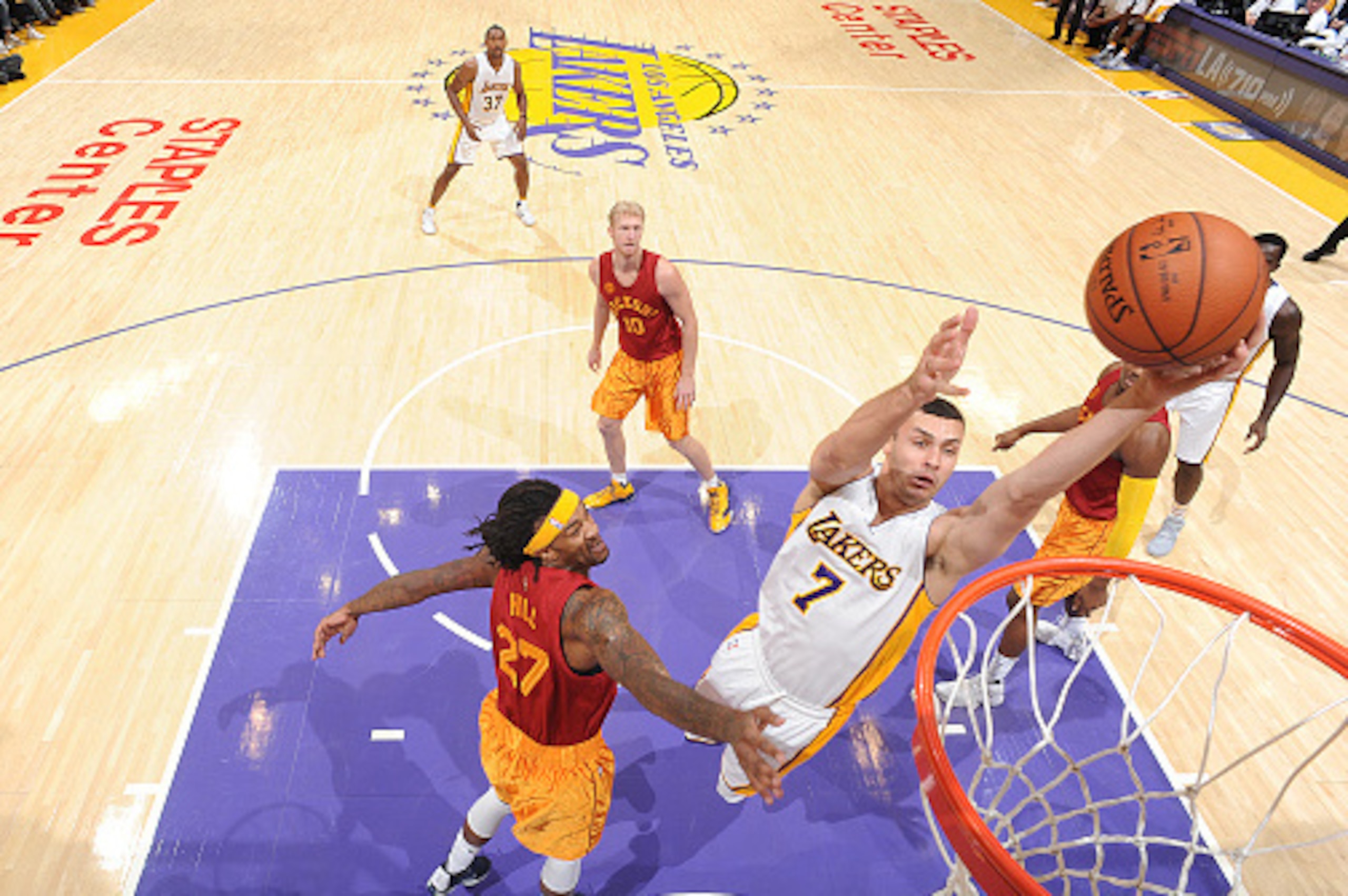 LOS ANGELES, CA - NOVEMBER 29:  Larry Nance Jr. #7 of the Los Angeles Lakers shoots the ball against the Indiana Pacers on November 29, 2015 at STAPLES Center in Los Angeles, California. NOTE TO USER: User expressly acknowledges and agrees that, by downlo