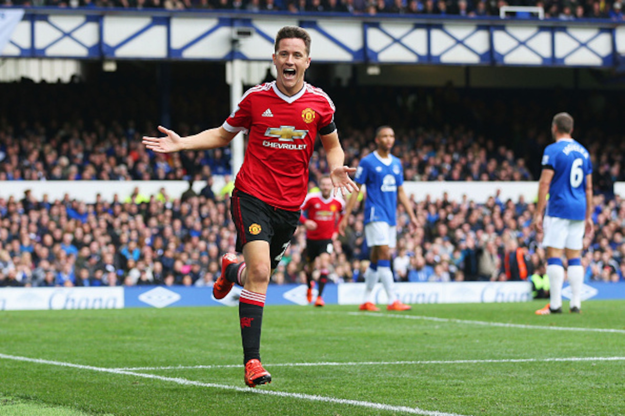 LIVERPOOL, ENGLAND - OCTOBER 17:  Ander Herrera of Manchester United celebrates scoring his team's second goal during the Barclays Premier League match between Everton and Manchester United at Goodison Park on October 17, 2015 in Liverpool, England.  (Pho