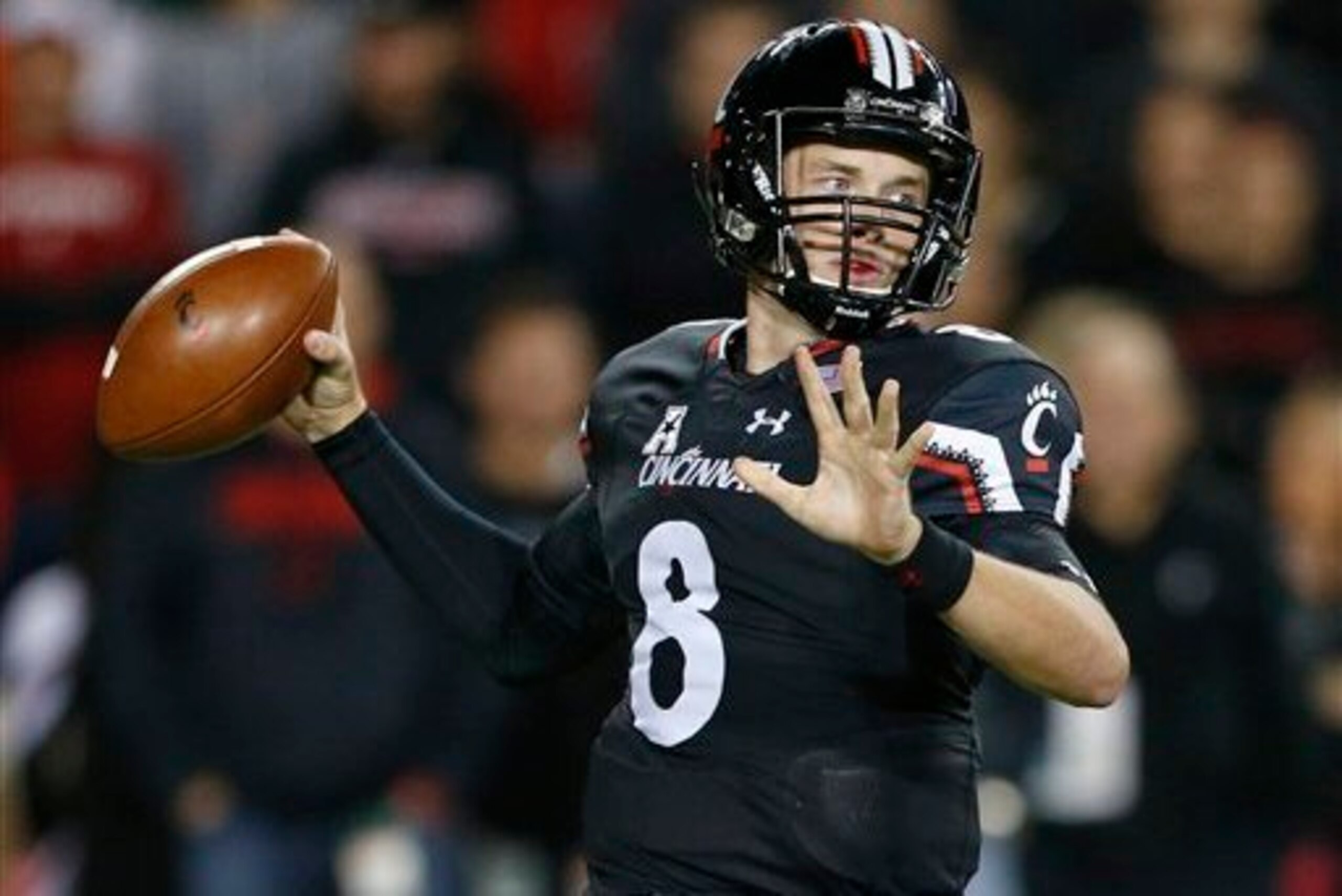 Cincinnati now turns its offense over to Hayden Moore.
