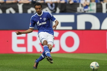 GELSENKIRCHEN, GERMANY - APRIL 28:  Joel Matip of Schalke runs with the ball during the Bundesliga match between FC Schalke 04 and Hertha BSC Berlin at Veltins Arena on April 28, 2012 in Gelsenkirchen, Germany.  (Photo by Boris Streubel/Getty Images)