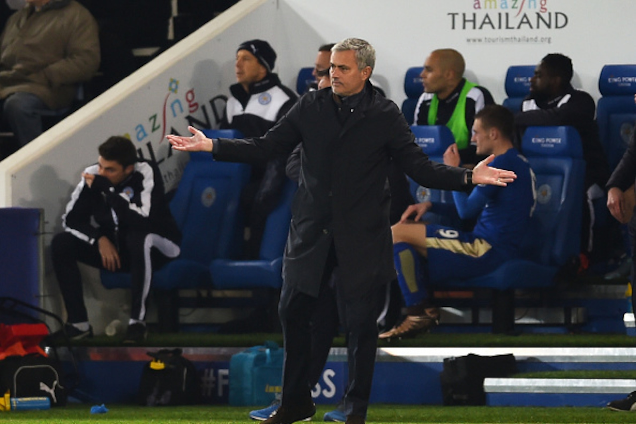 LEICESTER, ENGLAND - DECEMBER 14:  Jose Mourinho the manager of Chelsea reacts during the Barclays Premier League match between Leicester City and Chelsea at the King Power Stadium on December14, 2015 in Leicester, United Kingdom.  (Photo by Laurence Grif