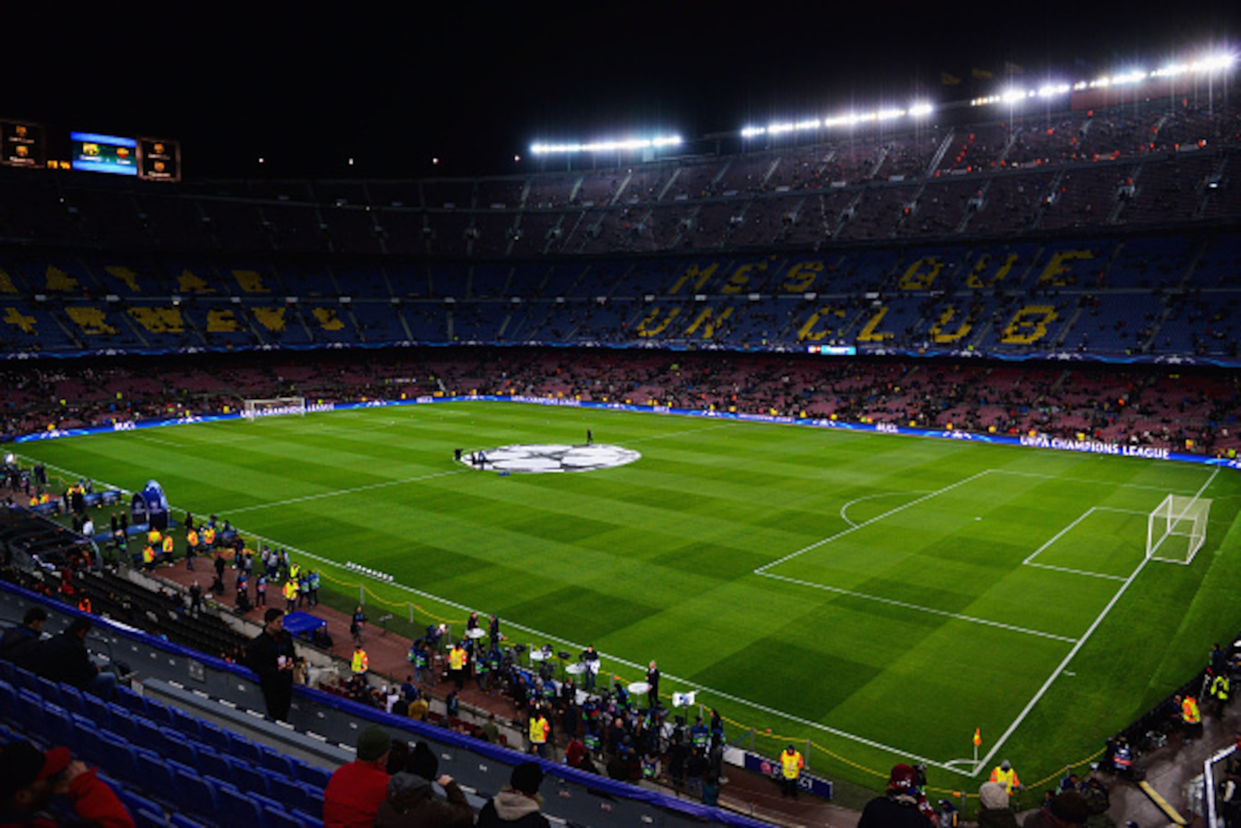 BARCELONA, SPAIN - NOVEMBER 24:  A general view of the ground prior to kickoff during the UEFA Champions League Group E match between FC Barcelona and AS Roma at Camp Nou on November 24, 2015 in Barcelona, Spain.  (Photo by David Ramos/Getty Images)