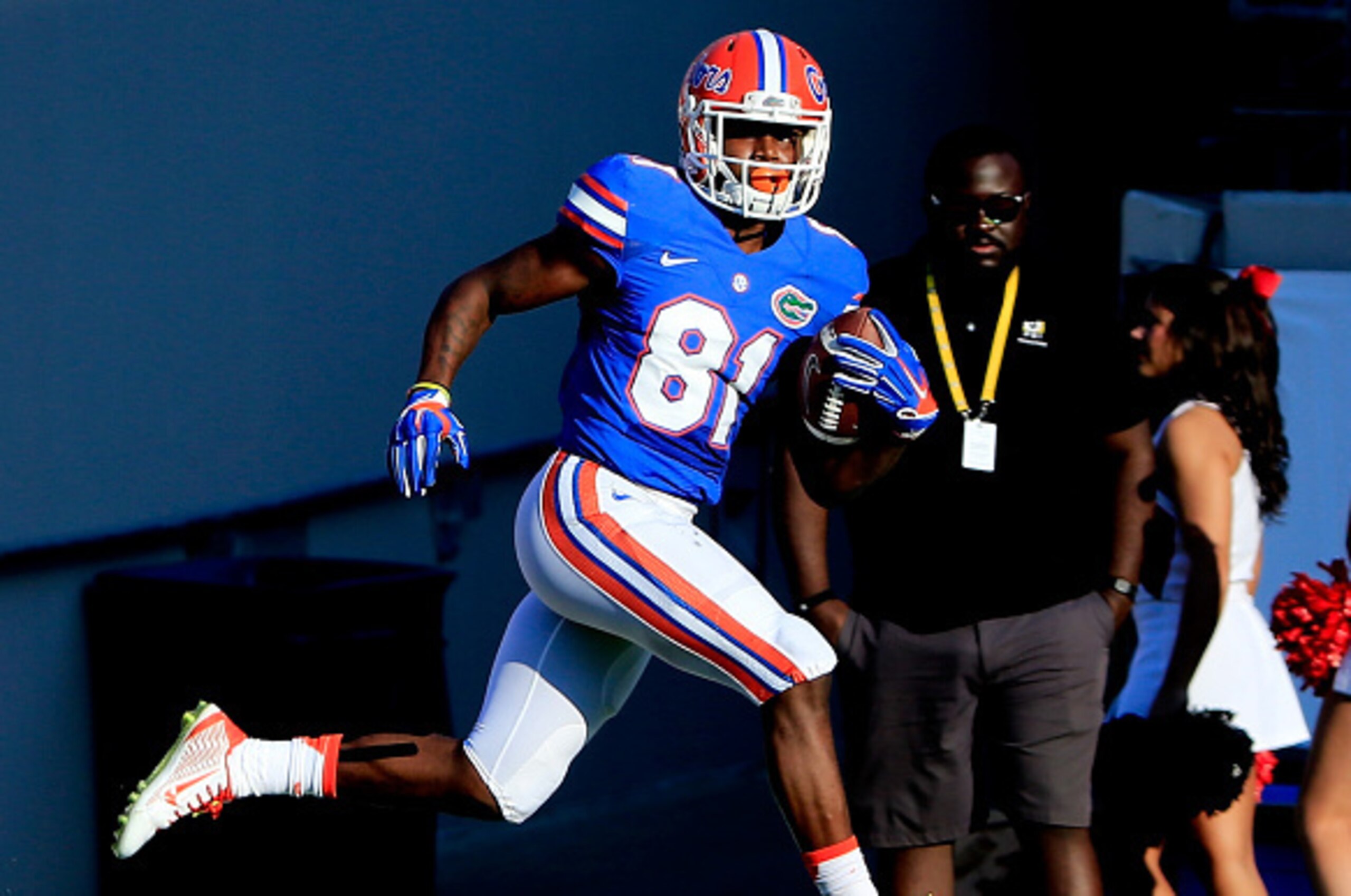 JACKSONVILLE, FL - OCTOBER 31:  Antonio Callaway #81 of the Florida Gators rushes for a touchdown after a reception during the game against the Georgia Bulldogs at EverBank Field on October 31, 2015 in Jacksonville, Florida.  (Photo by Sam Greenwood/Getty