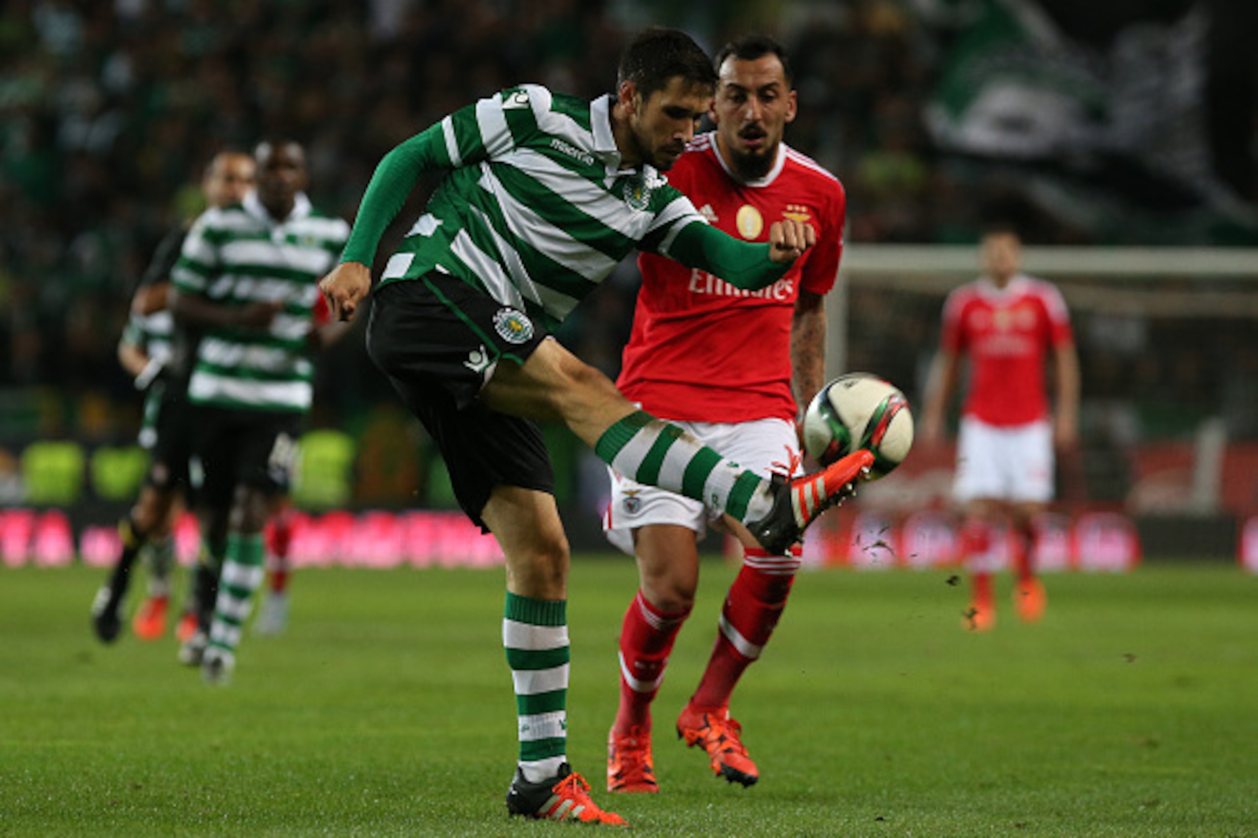 LISBON, PORTUGAL - NOVEMBER 21:  Sporting CP's defender Paulo Oliveira in action during the Taca de Portugal match between Sporting CP and SL Benfica at Estadio Jose Alvalade on November 21, 2015 in Lisbon, Portugal.  (Photo by Gualter Fatia/Getty Images)