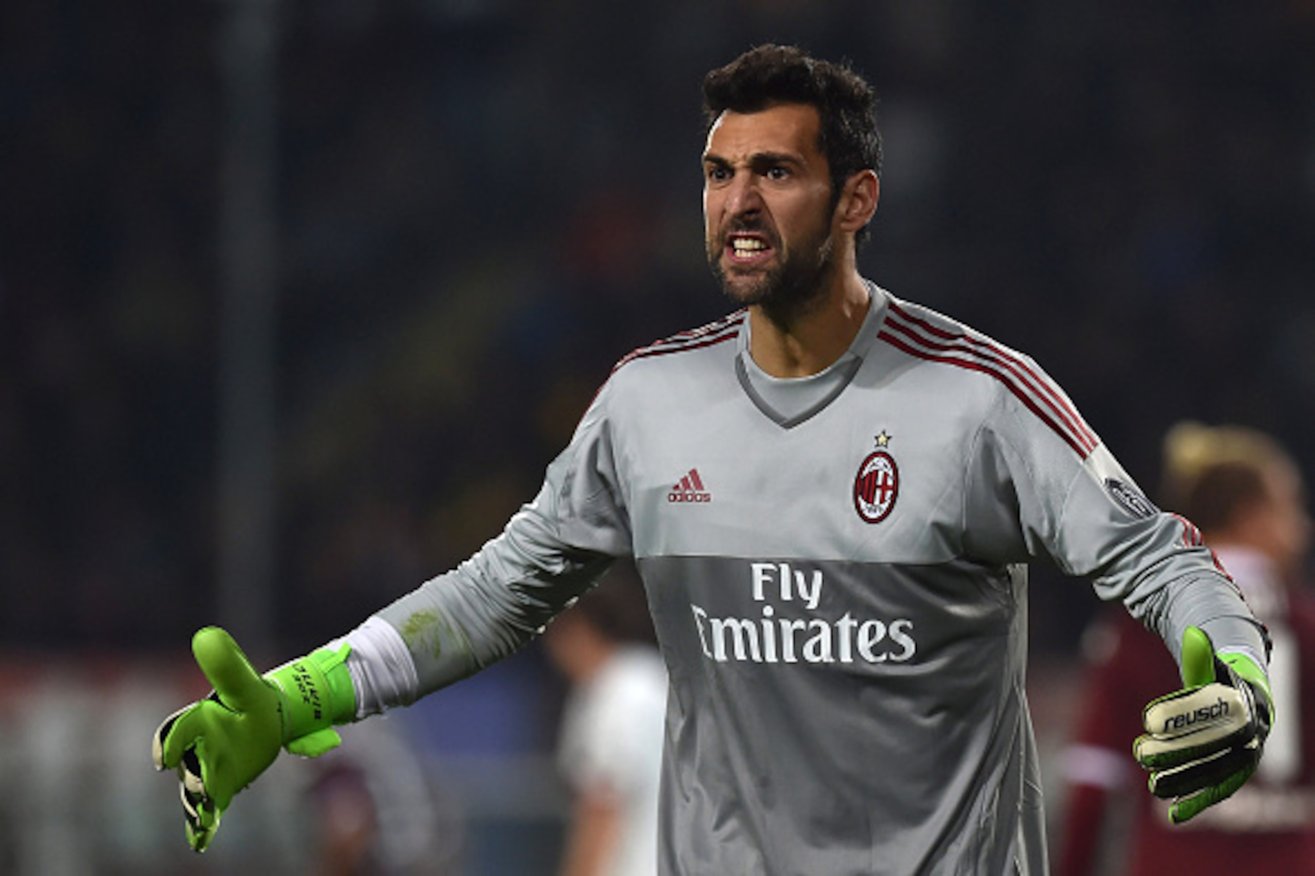 TURIN, ITALY - OCTOBER 17:  Diego Lopez of AC Milan reacts during the Serie A match between Torino FC and AC Milan at Stadio Olimpico di Torino on October 17, 2015 in Turin, Italy.  (Photo by Valerio Pennicino/Getty Images)