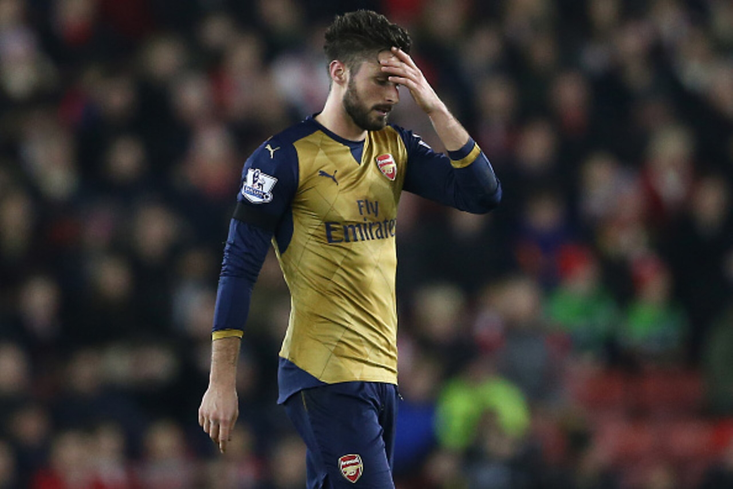 Arsenal's French striker Olivier Giroud reacts during the English Premier League football match between Southampton and Arsenal at St Mary's Stadium in Southampton, southern England on December 26, 2015. Southampton won the game 4-0. AFP PHOTO / JUSTIN TA