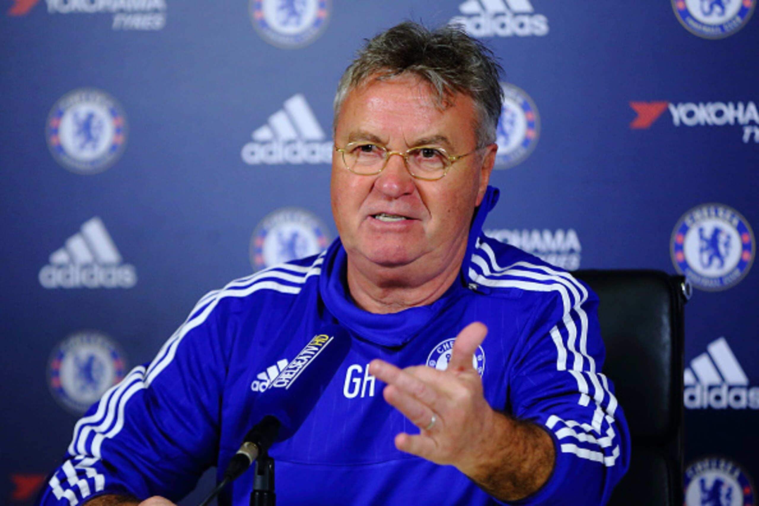 COBHAM, ENGLAND - DECEMBER 23:  New Chelsea Manager Guus Hiddink talks during a press conference at Chelsea Training Ground on December 23, 2015 in Cobham, England.  (Photo by Jordan Mansfield/Getty Images)