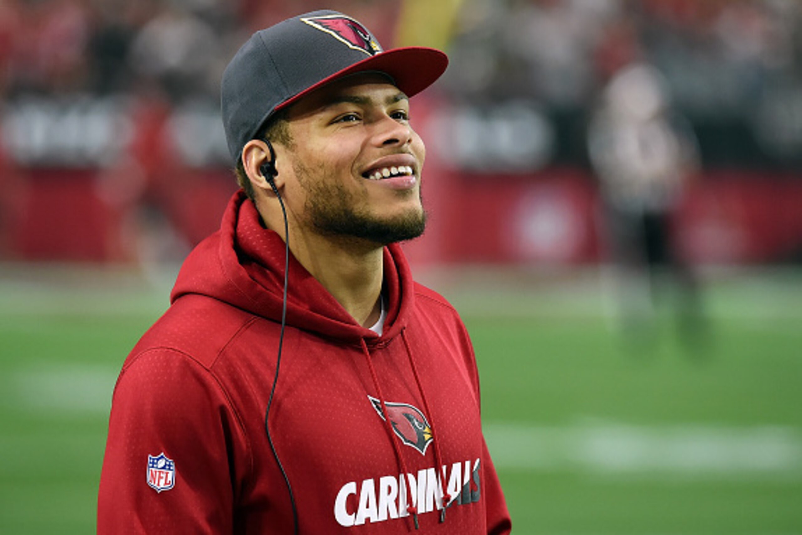 GLENDALE, AZ - DECEMBER 27: Free safety Tyrann Mathieu #32 of the Arizona Cardinals smiles on the sidelines during the NFL game against the Green Bay Packers at University of Phoenix Stadium on December 27, 2015 in Glendale, Arizona. (Photo by Norm Hall GLENDALE, AZ - DECEMBER 27: Free safety Tyrann Mathieu #32 of the Arizona Cardinals smiles on the sidelines during the NFL game against the Green Bay Packers at University of Phoenix Stadium on December 27, 2015 in Glendale, Arizona. (Photo by Norm Hall