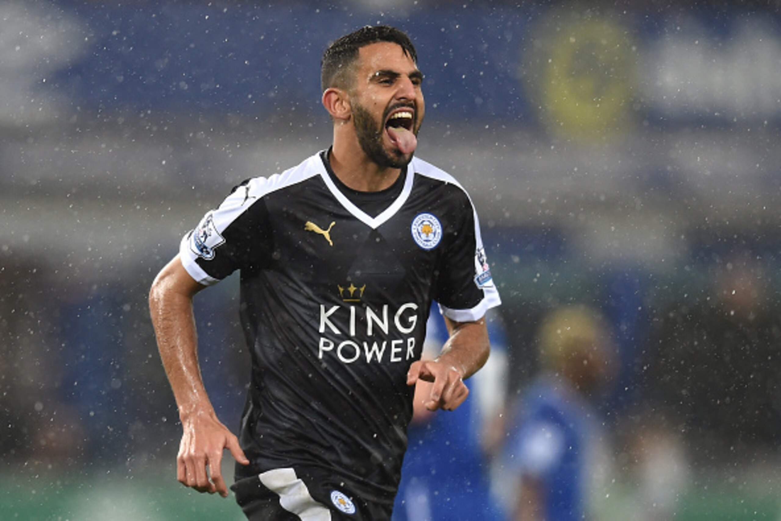 LIVERPOOL, ENGLAND - DECEMBER 19: Riyad Mahrez of Leicester City celebrates scoring his team's second goal from the penalty spot during the Barclays Premier League match between Everton and Leicester City at Goodison Park on December 19, 2015 in Liverpoo LIVERPOOL, ENGLAND - DECEMBER 19: Riyad Mahrez of Leicester City celebrates scoring his team's second goal from the penalty spot during the Barclays Premier League match between Everton and Leicester City at Goodison Park on December 19, 2015 in Liverpoo