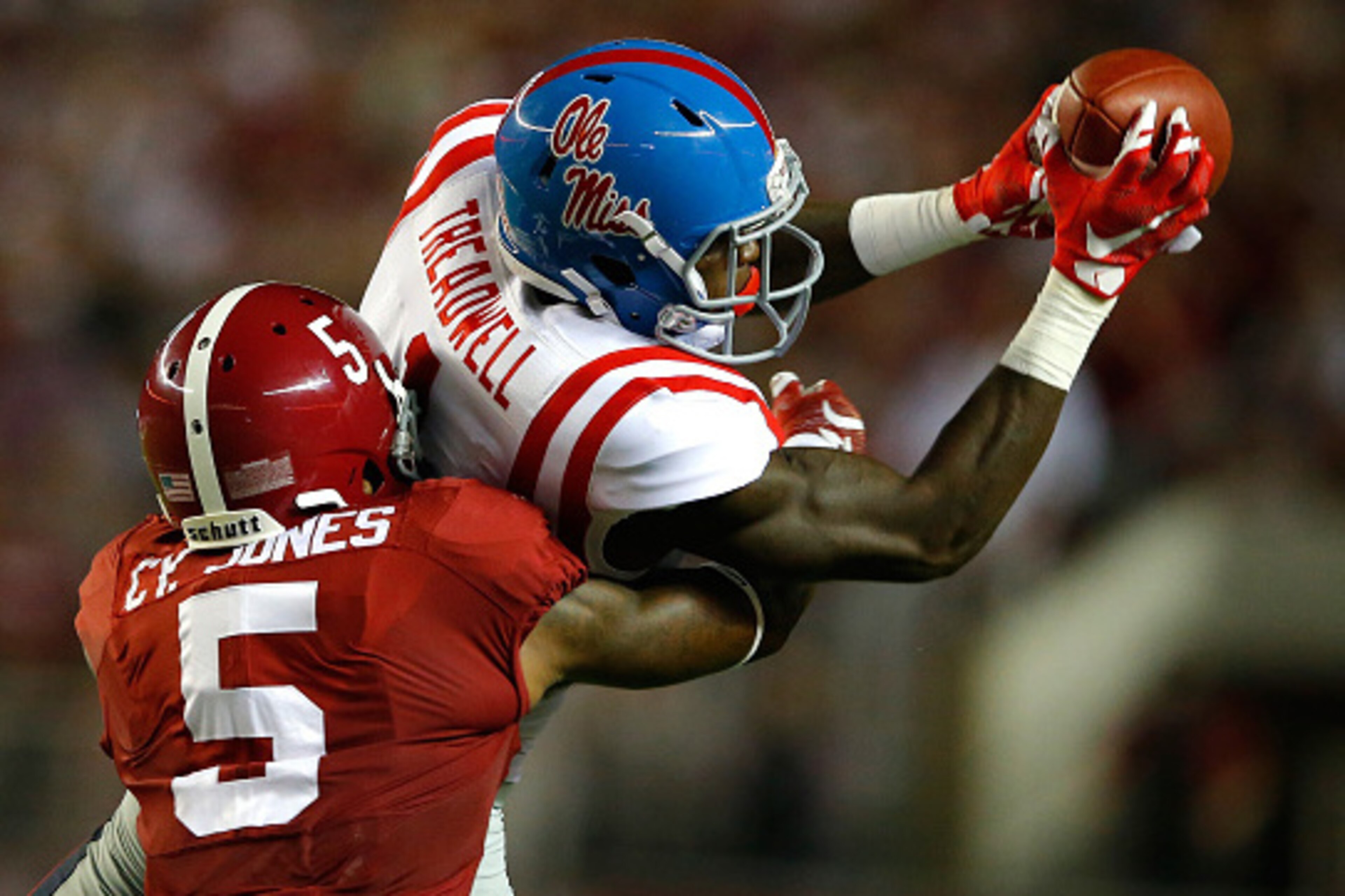 TUSCALOOSA, AL - SEPTEMBER 19:  Laquon Treadwell #1 of the Mississippi Rebels pulls in this reception against Cyrus Jones #5 of the Alabama Crimson Tide at Bryant-Denny Stadium on September 19, 2015 in Tuscaloosa, Alabama.  (Photo by Kevin C. Cox/Getty Im