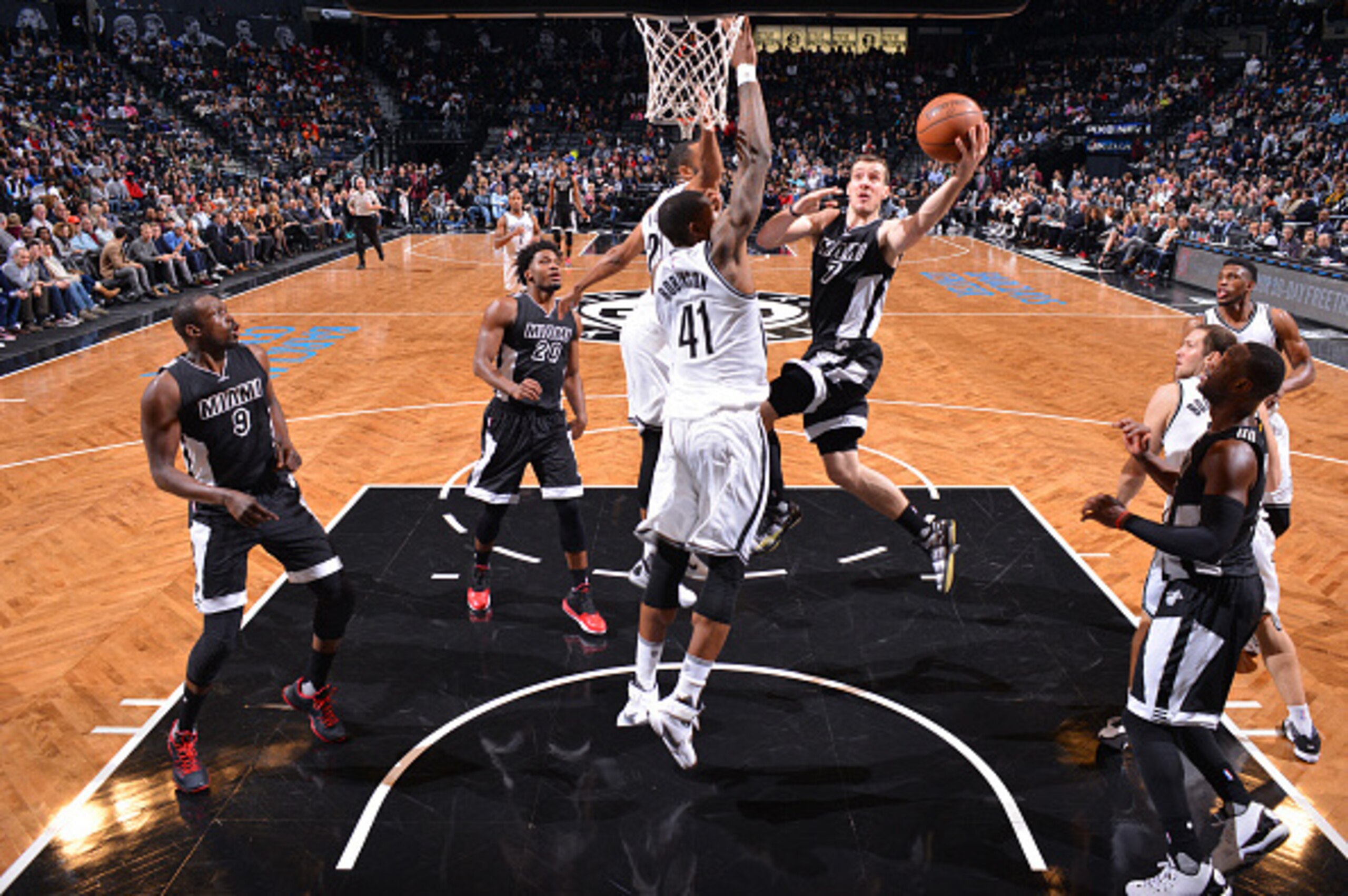 BROOKLYN, NY - DECEMBER 16:  Goran Dragic #7 of the Miami Heat goes up for the shot against the Brooklyn Nets on December 16, 2015 at Barclays Center in Brooklyn, New York. NOTE TO USER: User expressly acknowledges and agrees that, by downloading and or u