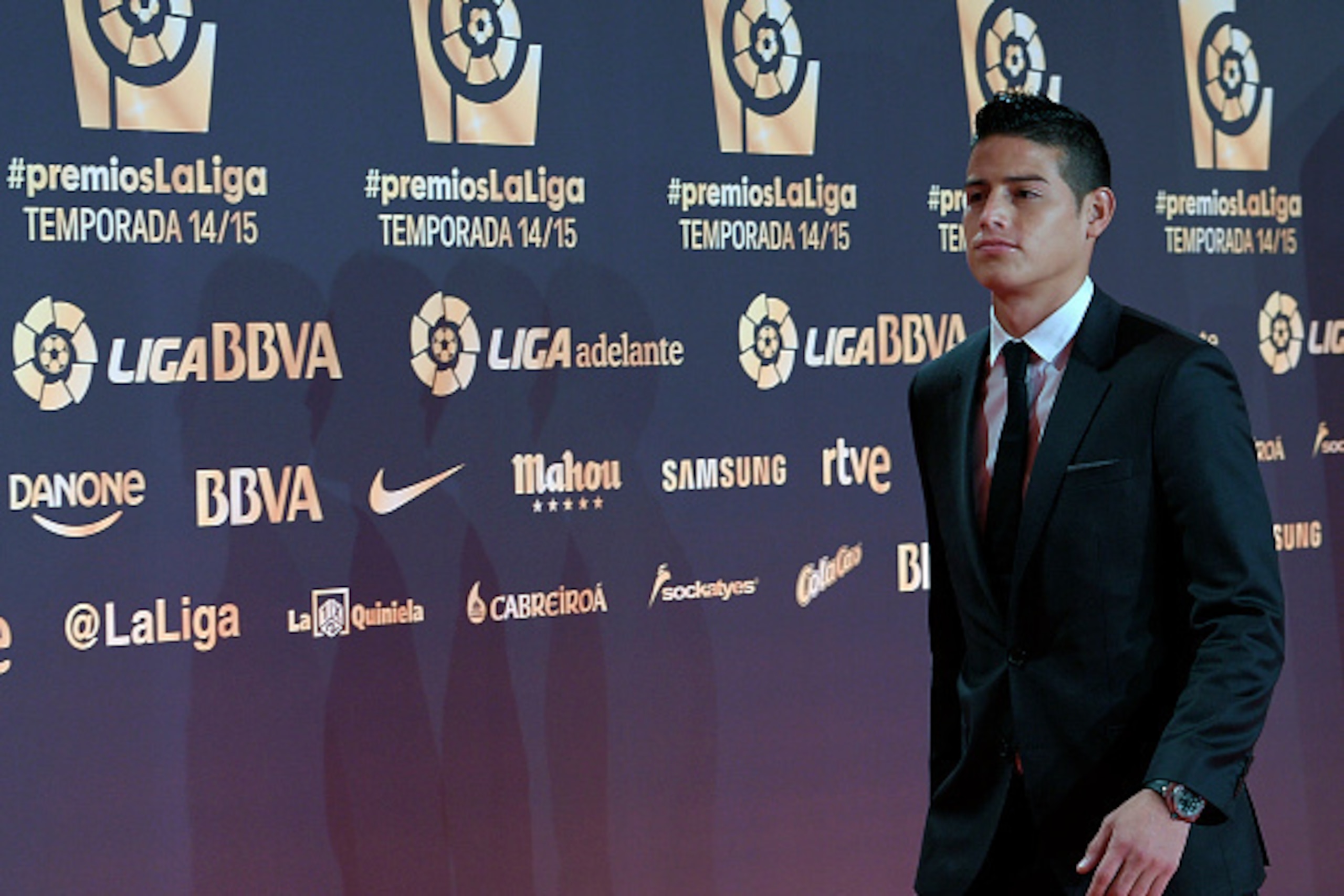 Real Madrid's Colombian midfielder James Rodriguez arrives before the LFP 2014-2015 season award ceremony in Barcelona on November 30, 2015. AFP PHOTO/ LLUIS GENE / AFP / LLUIS GENE        (Photo credit should read LLUIS GENE/AFP/Getty Images)