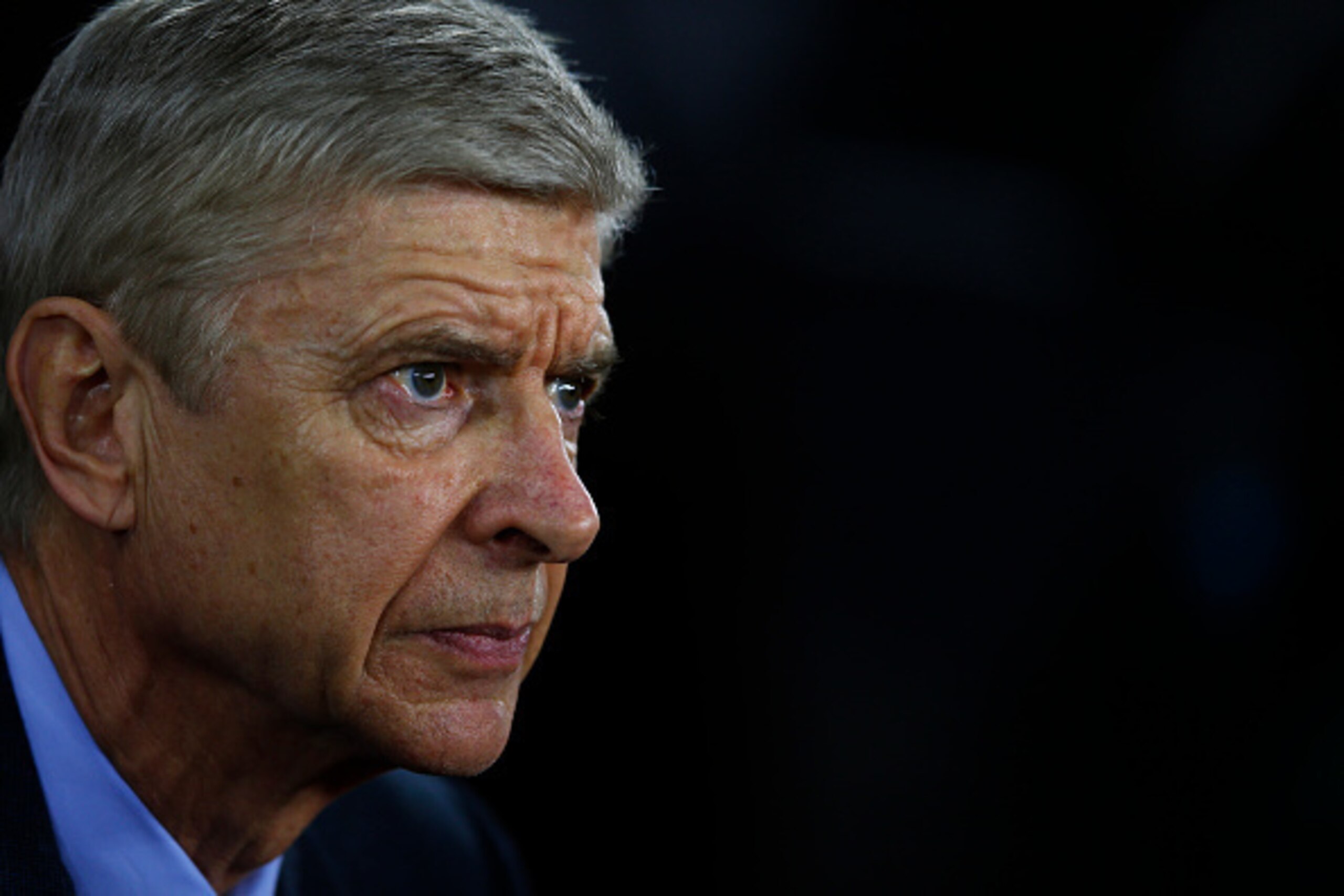 SOUTHAMPTON, ENGLAND - DECEMBER 26:  Arsene Wenger manager of Arsenal during the Barclays Premier League match between Southampton and Arsenal at St Mary's Stadium on December 26, 2015 in Southampton, England.  (Photo by Christopher Lee/Getty Images)